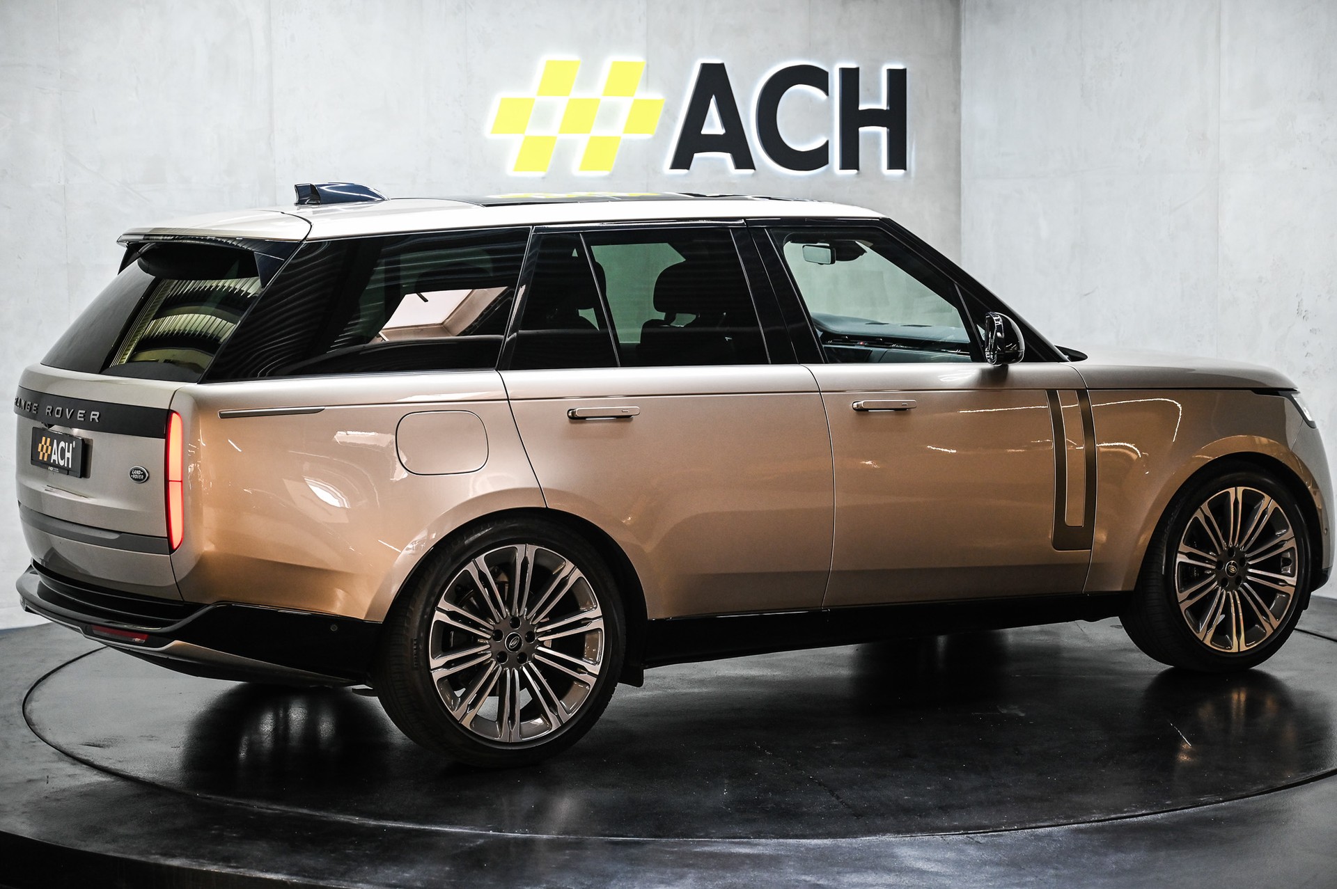 LAND ROVER Range Rover 3.0 TD6 350 HSE-image-9