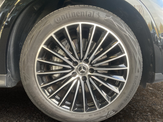 MERCEDES-BENZ GLC 300 d 4M 9G-Tronic-image-7
