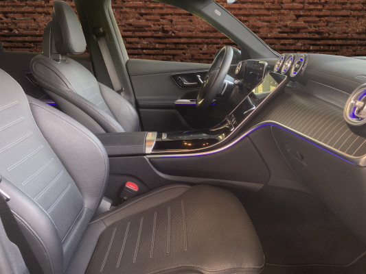 MERCEDES-BENZ GLC 300 d 4M 9G-Tronic-image-10