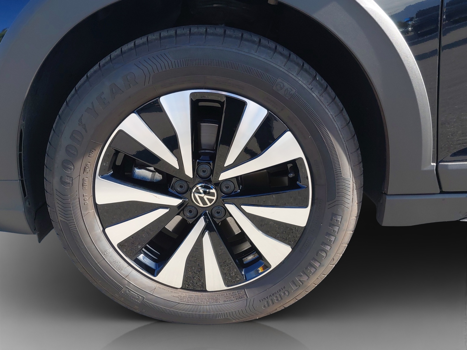 VW Taigo 1.0 TSI Life DSG-image-13