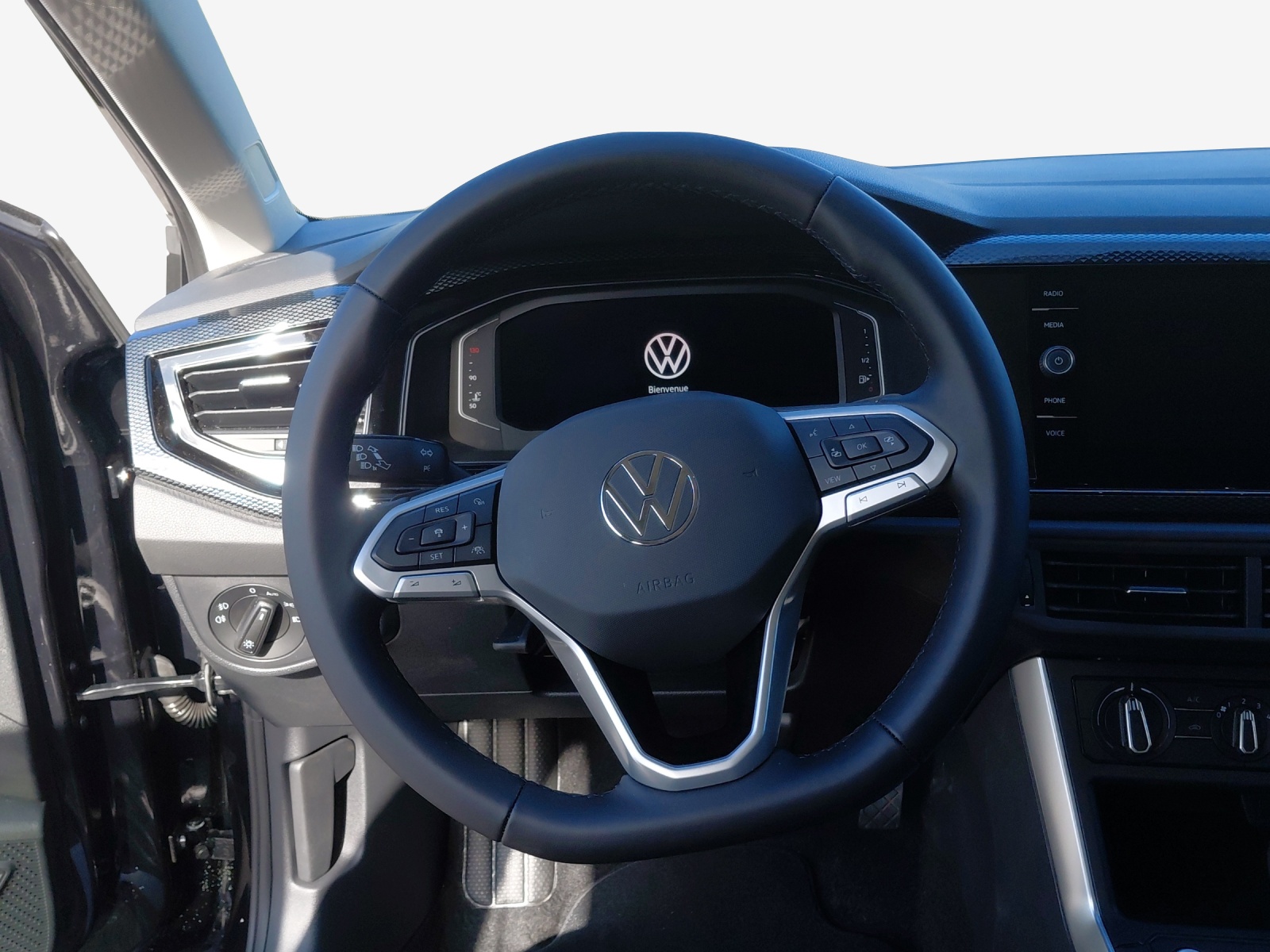 VW Taigo 1.0 TSI Life DSG-image-9