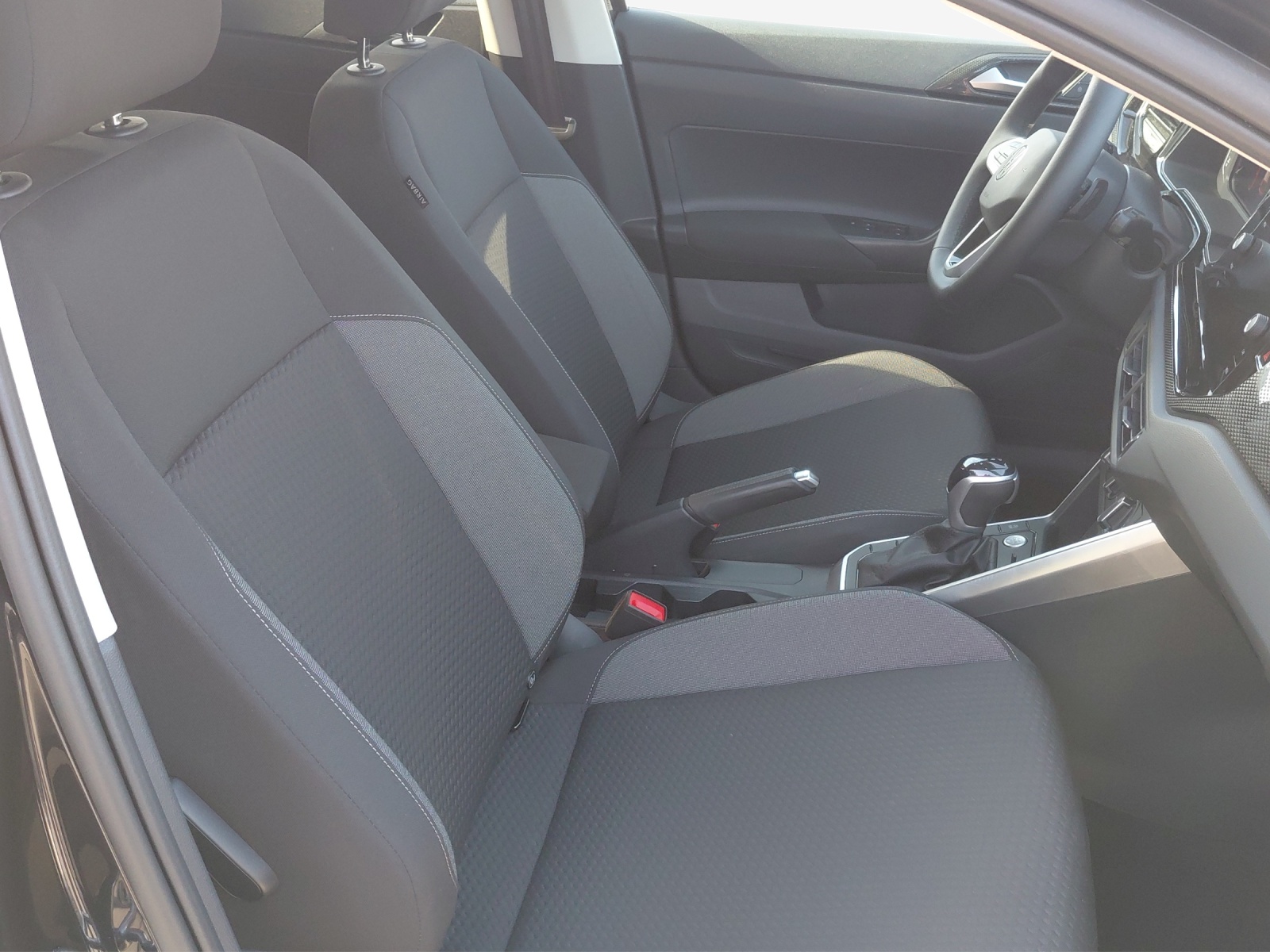 VW Taigo 1.0 TSI Life DSG-image-15