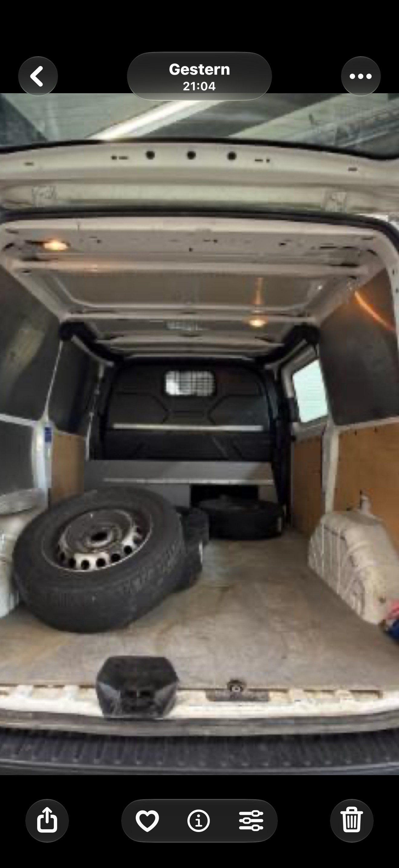 FORD Transit Custom Van 320 L1H1 Trend-image-12
