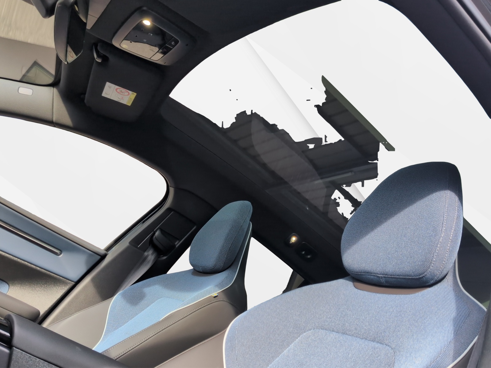 VOLVO EX 30 E60 Twin Ultra Performance AWD-image-17