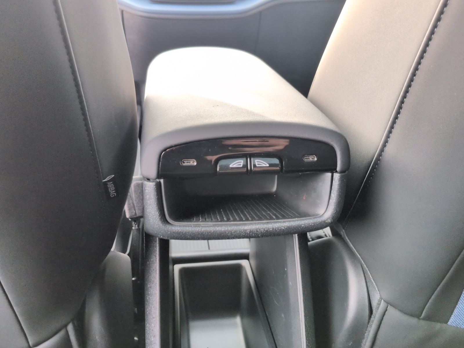 VOLVO EX 30 E60 Twin Ultra Performance AWD-image-19