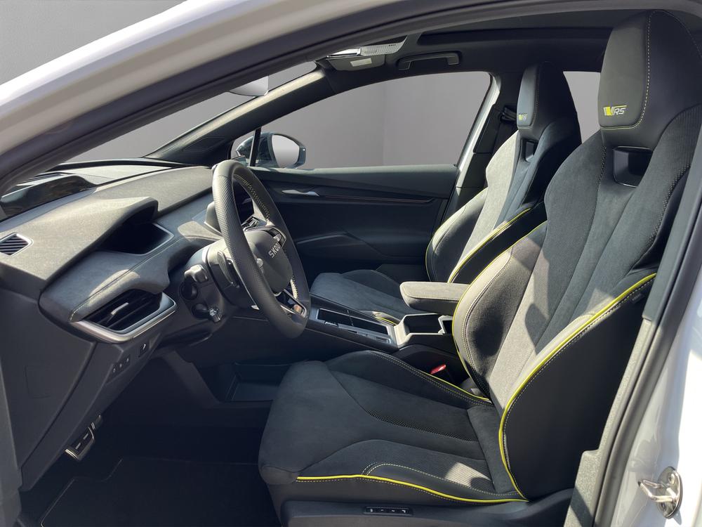 SKODA Enyaq 4x4 RS-image-5