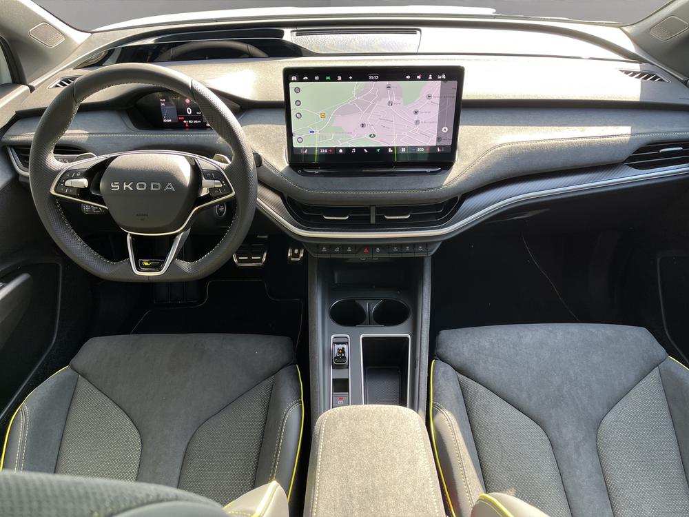 SKODA Enyaq 4x4 RS-image-8