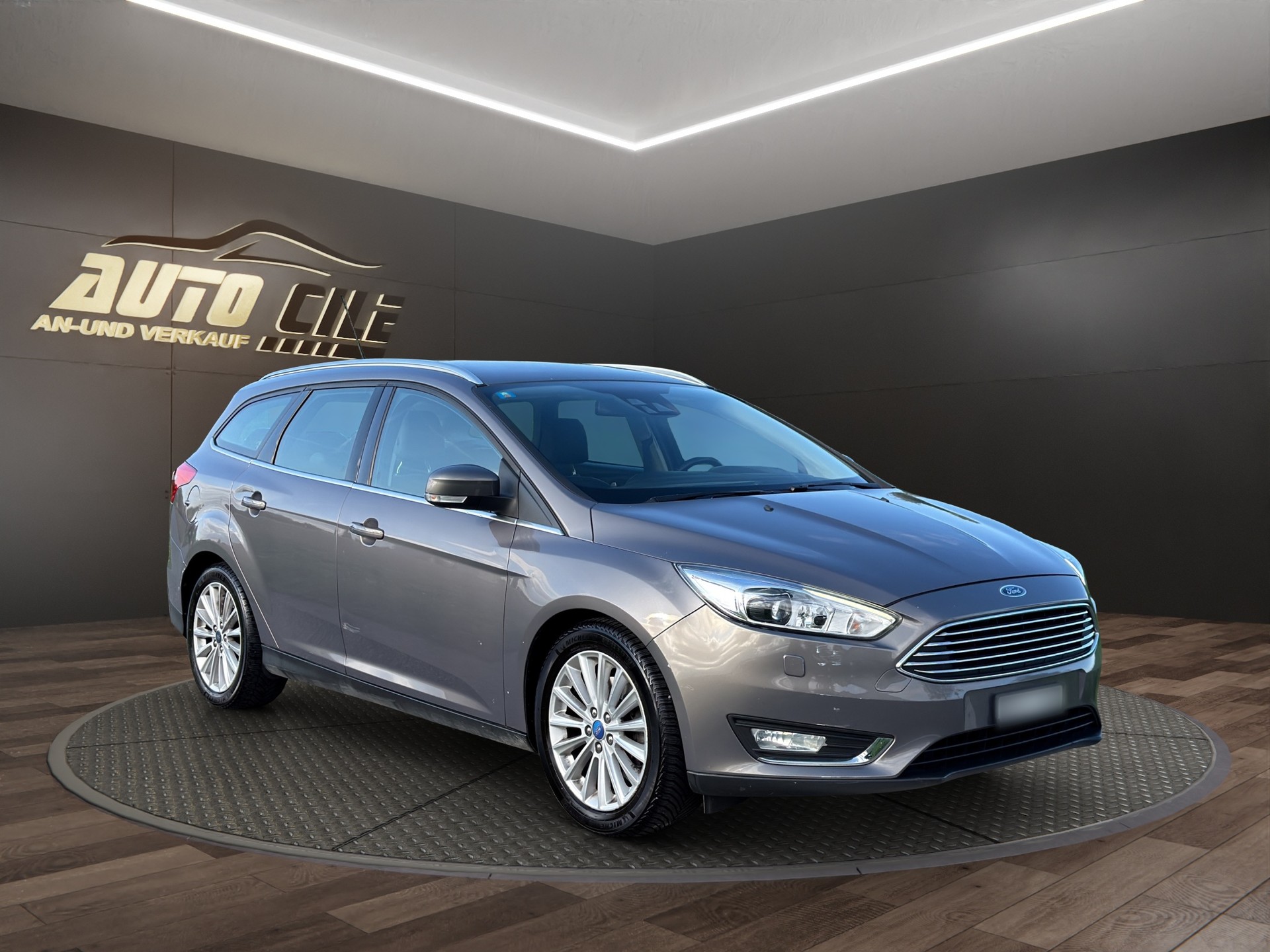 FORD Focus 1.5 SCTi Titanium-image-2