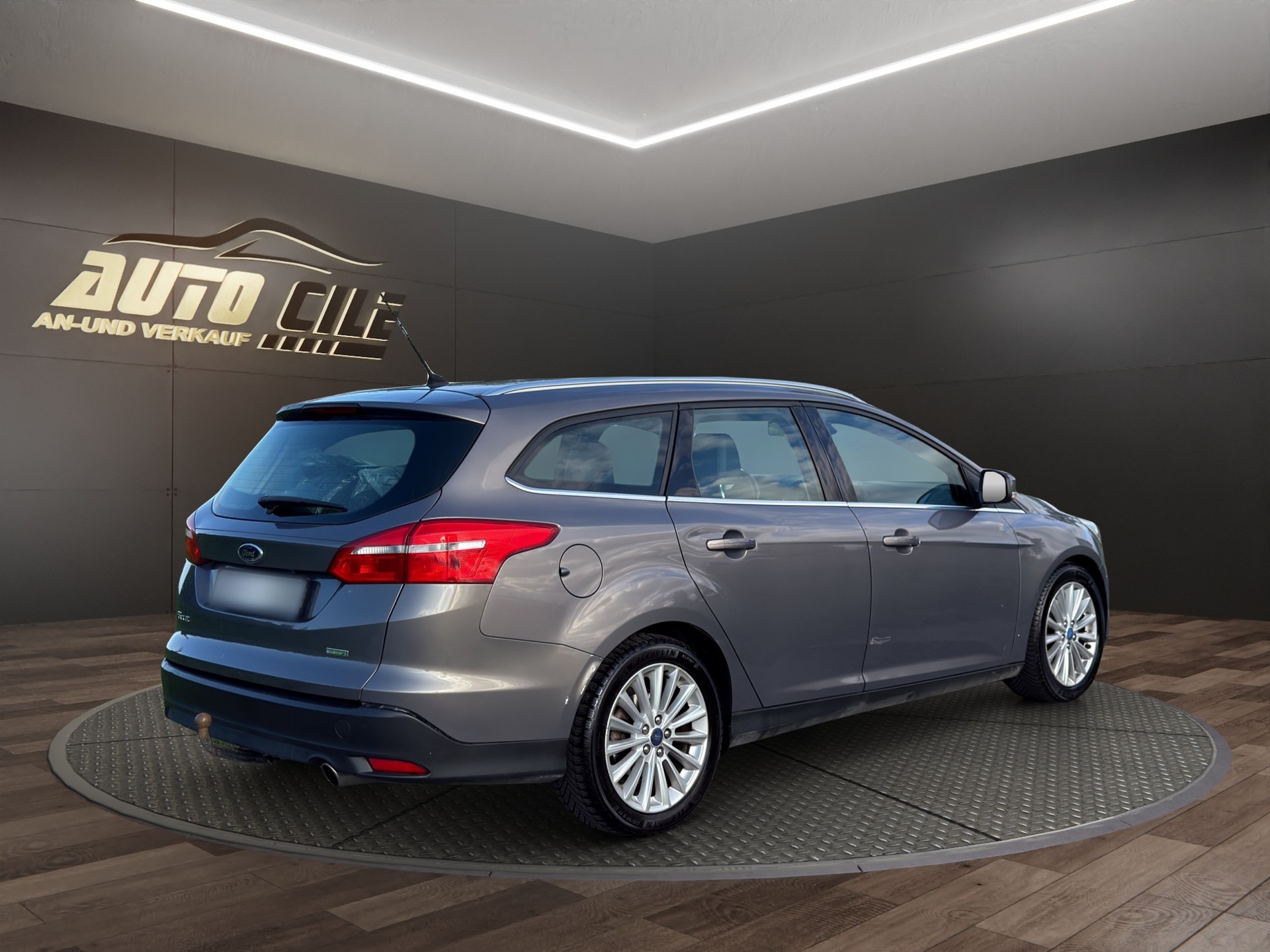 FORD Focus 1.5 SCTi Titanium-image-7