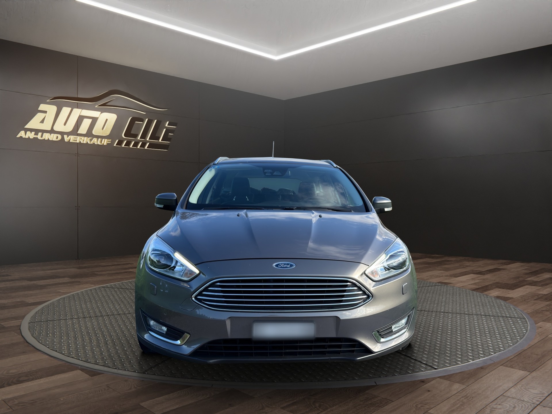 FORD Focus 1.5 SCTi Titanium-image-1