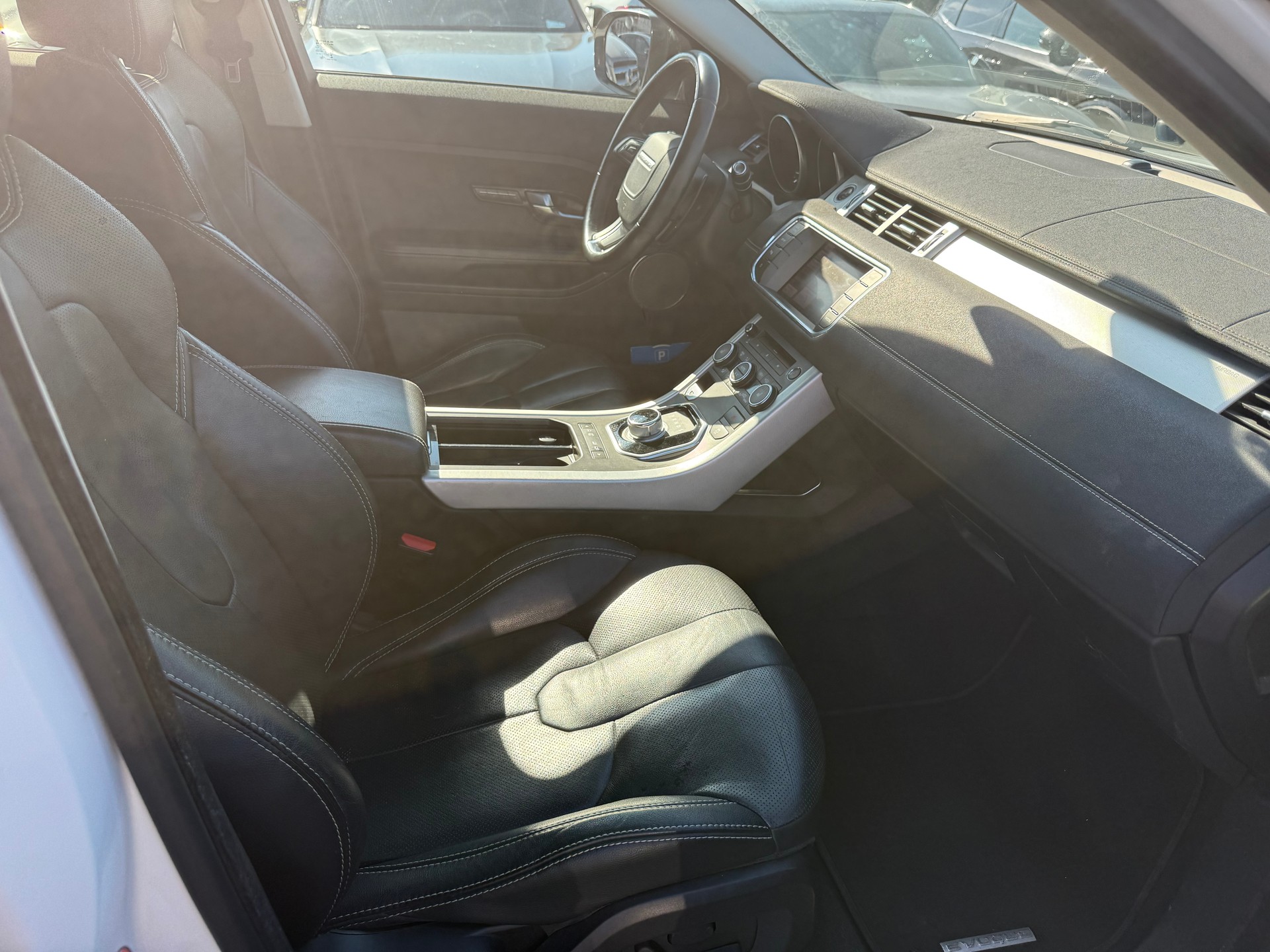 LAND ROVER Range Rover Evoque 2.2 SD4 Dynamic AT6-image-8