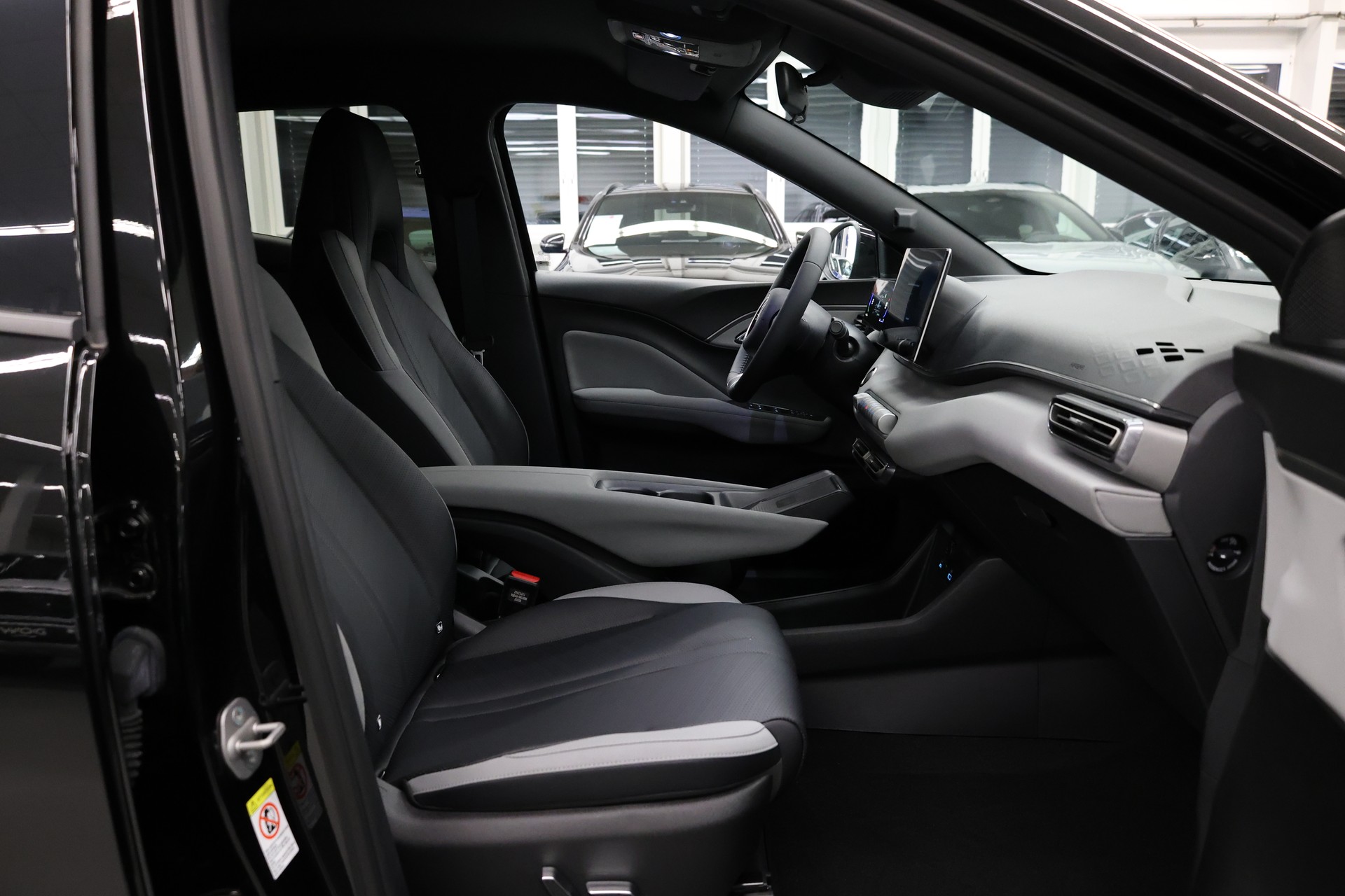 BYD Dolphin Surf Comfort-image-17