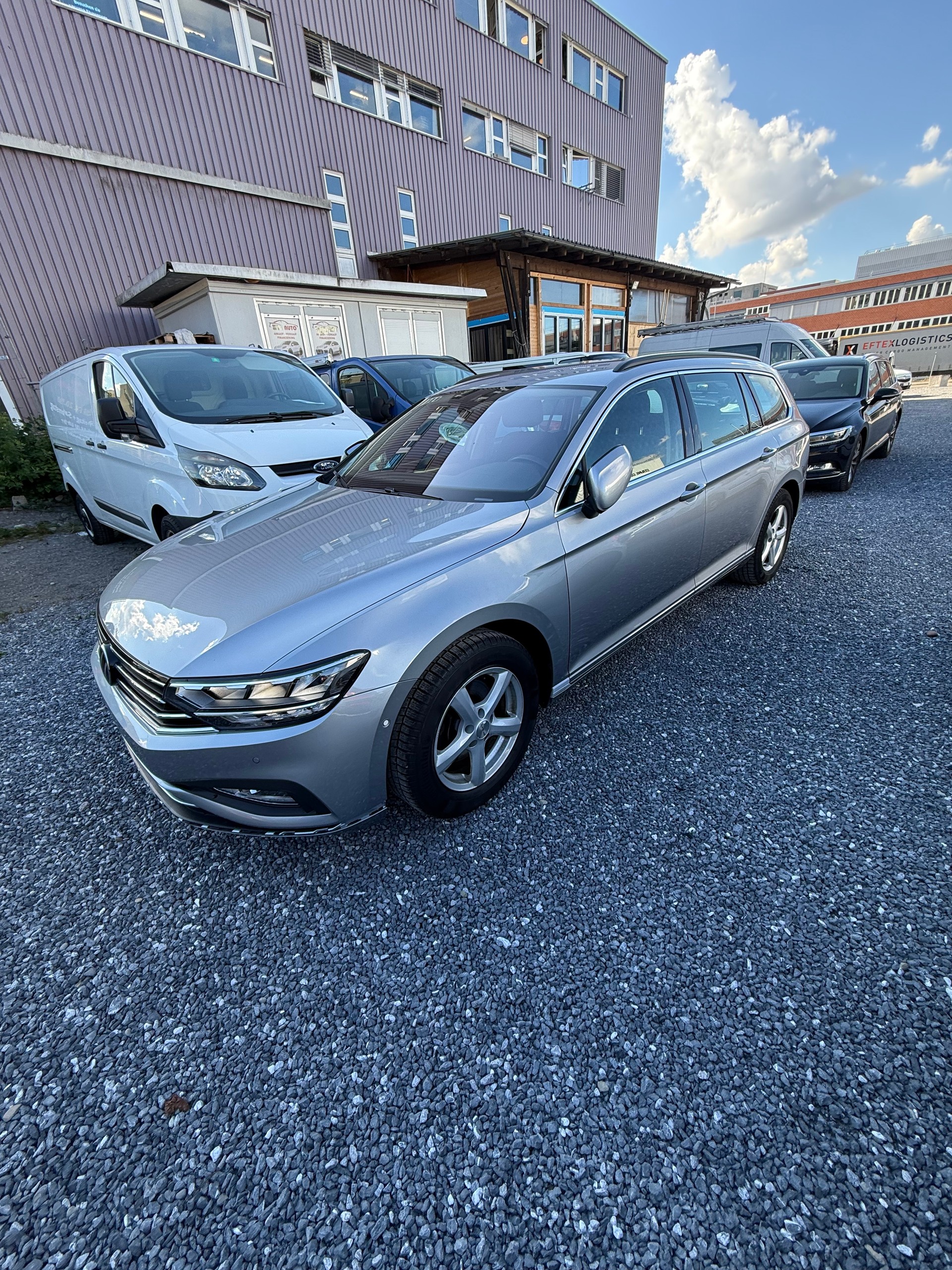 VW Passat Variant 1.5 TSI EVO Business DSG-image-2