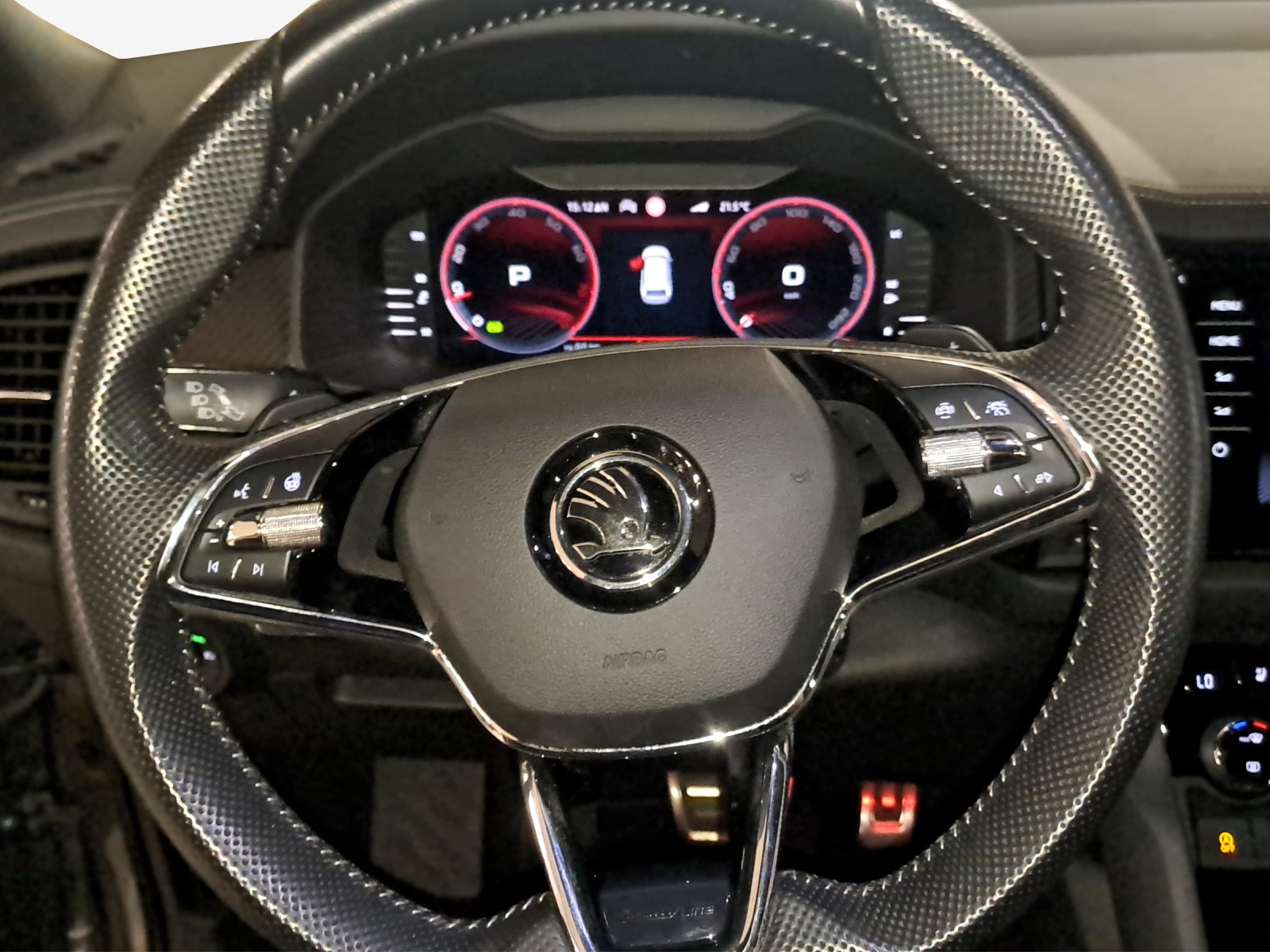 SKODA Kodiaq 2.0 TSI 4x4 SportLine-image-9