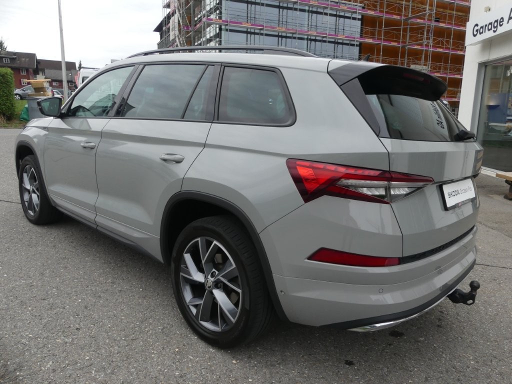 SKODA Kodiaq 2.0 TSI 4x4 SportLine-image-1
