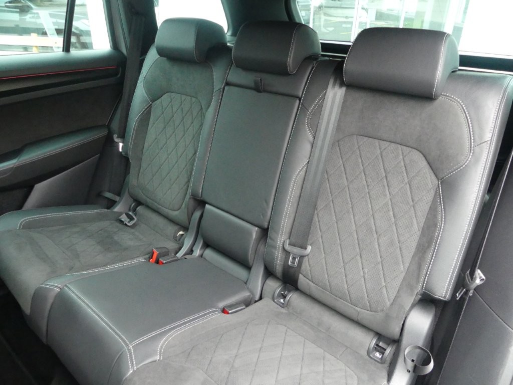 SKODA Kodiaq 2.0 TSI 4x4 SportLine-image-11