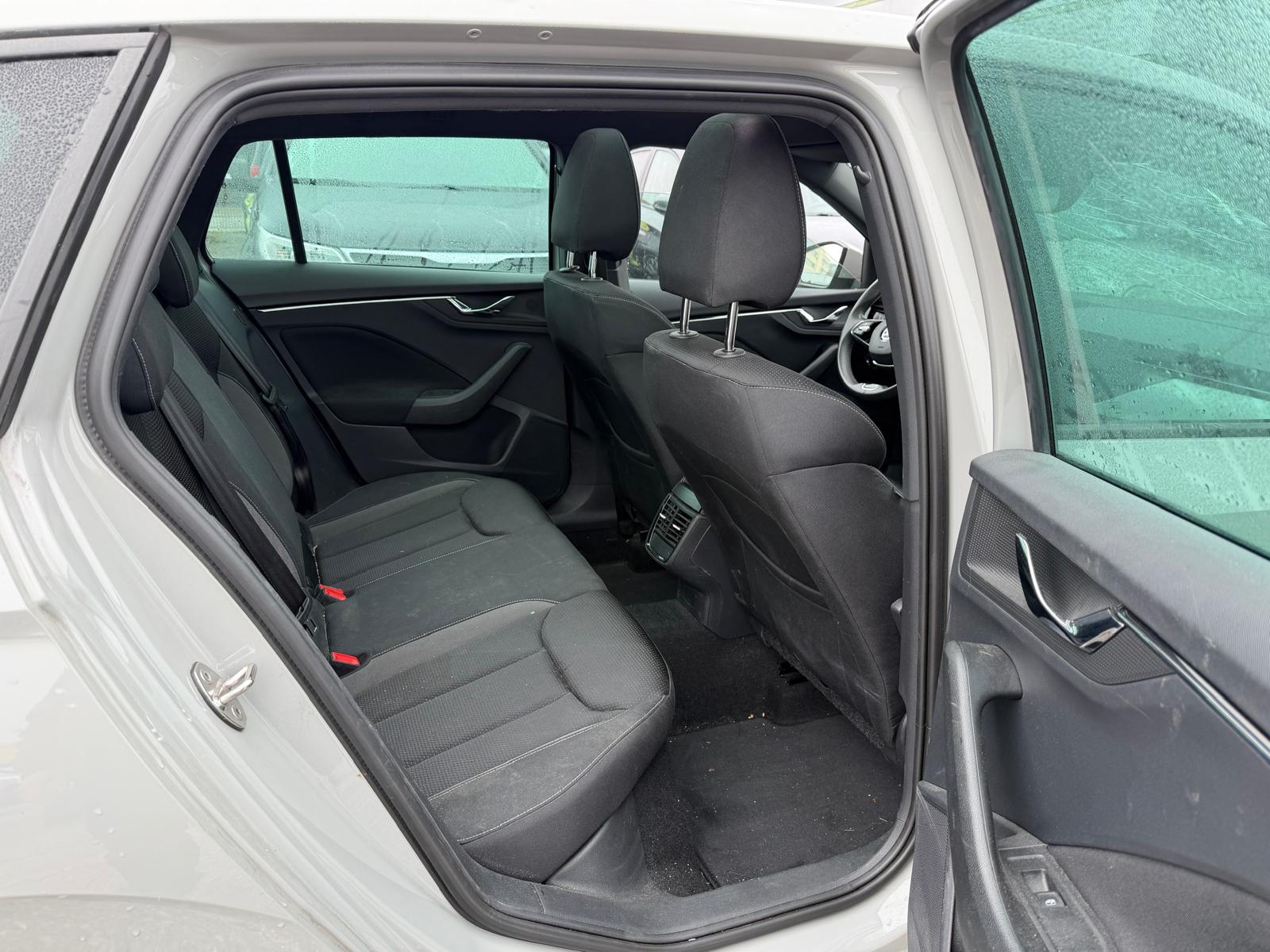 SKODA Scala 1.0 TSI 110 Ambition DSG-image-11
