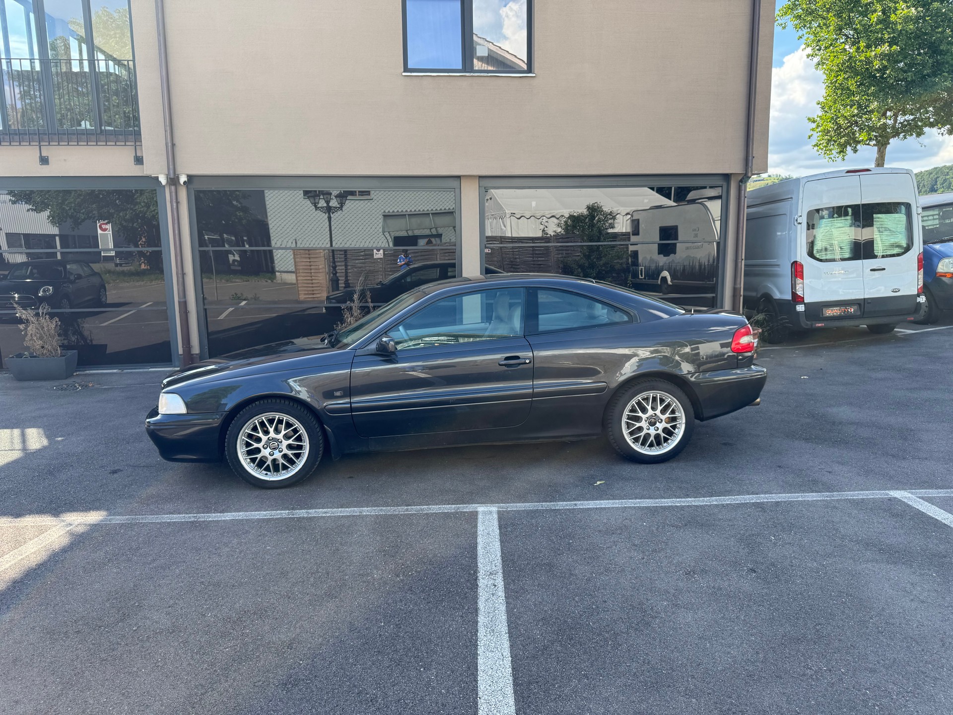 VOLVO C70 Coupe 2.0T-image-4