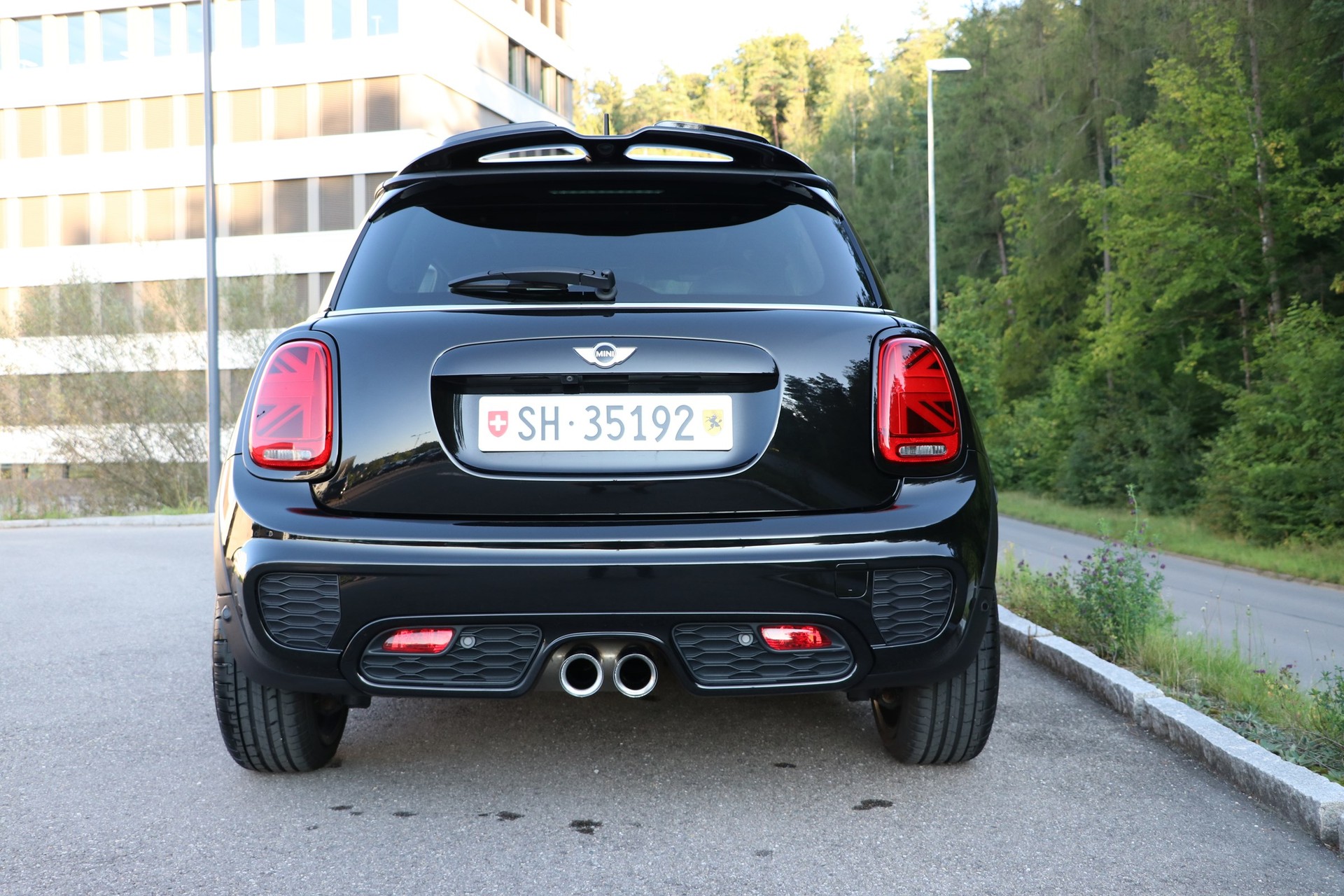 MINI Cooper John Cooper Works Steptronic-image-3