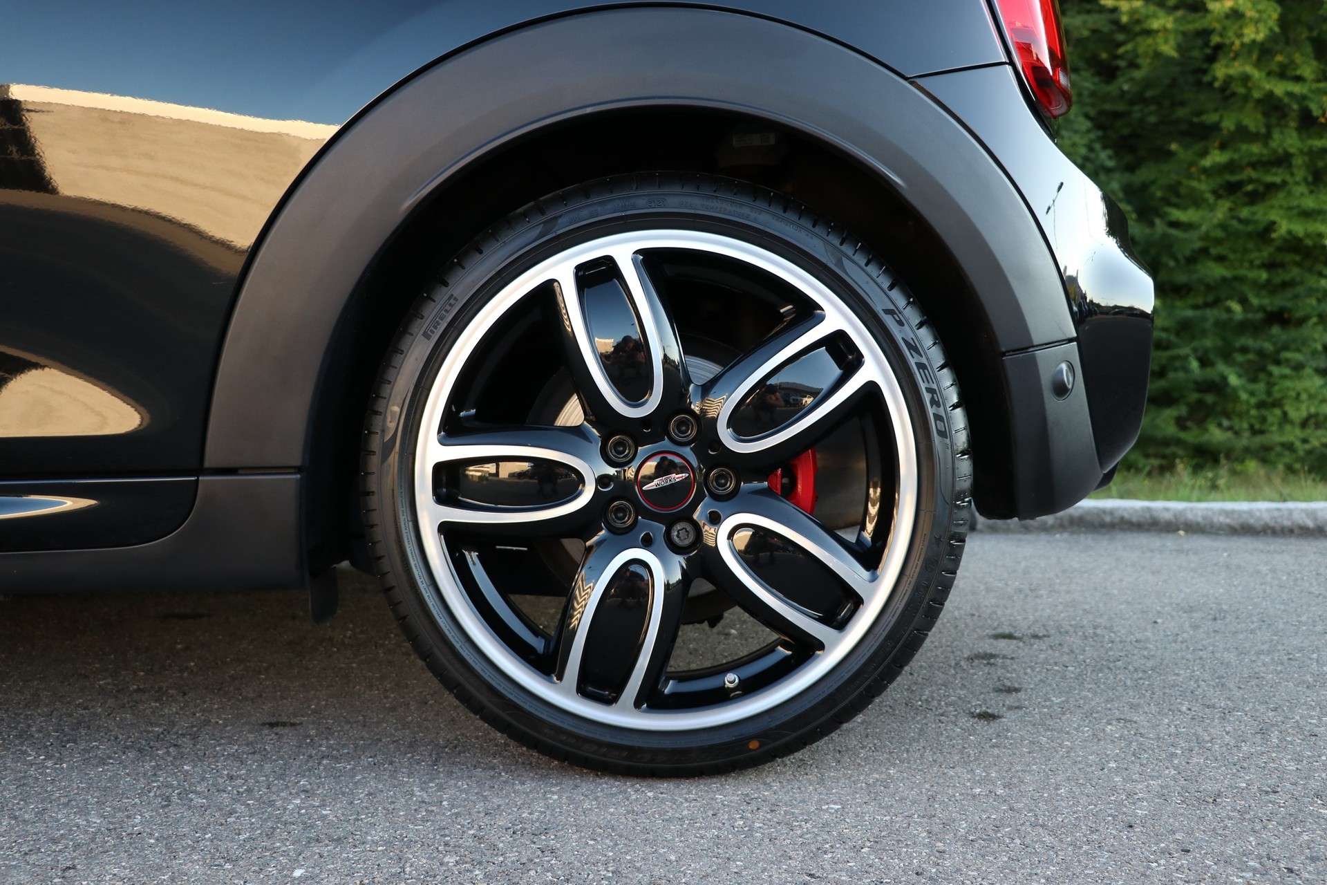 MINI Cooper John Cooper Works Steptronic-image-10