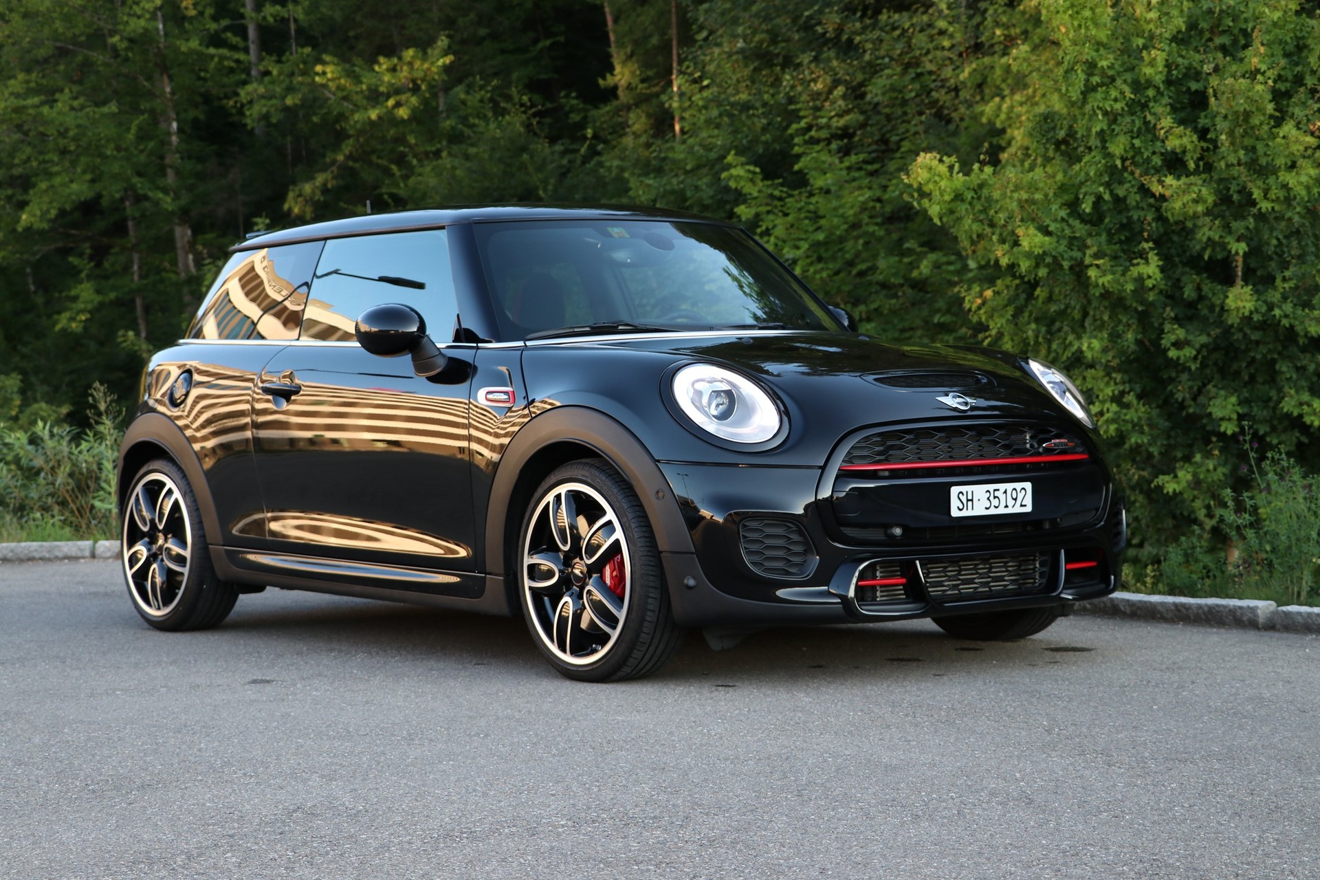 MINI Cooper John Cooper Works Steptronic-image-1