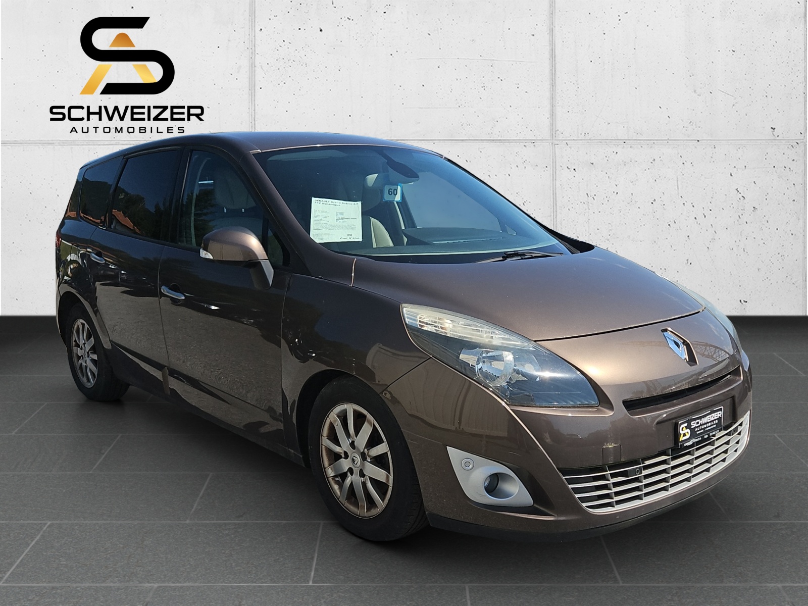 RENAULT Grand Scénic 2.0 16V Dynamique X-Tronic CVT-image-1
