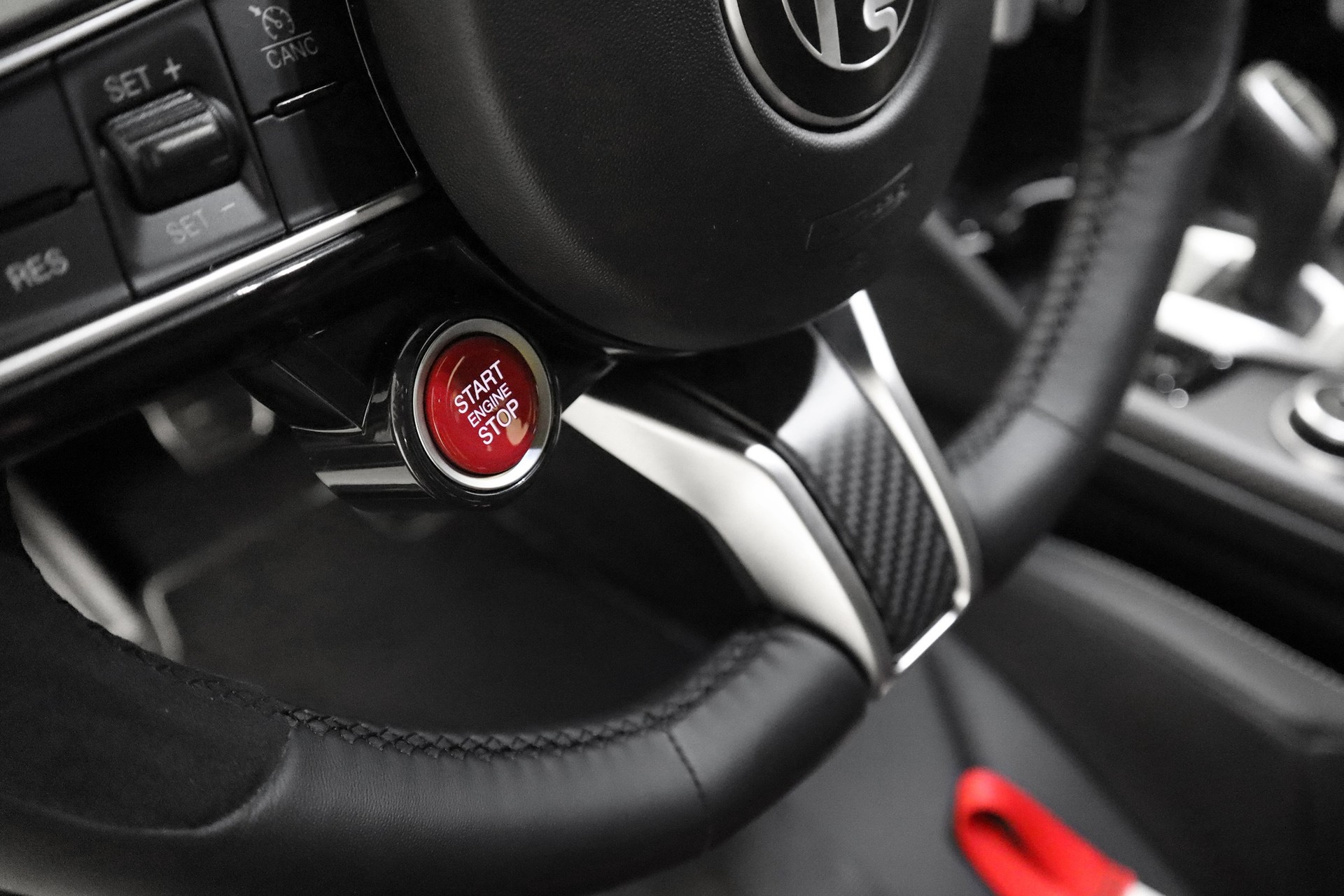 ALFA ROMEO Giulia 2.9 V6 GTA M Automatic-image-14