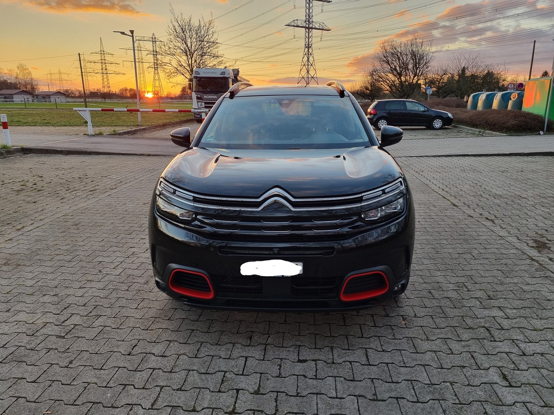 CITROEN C5 Aircross 2.0 BlueHD Shine EAT8-image-1