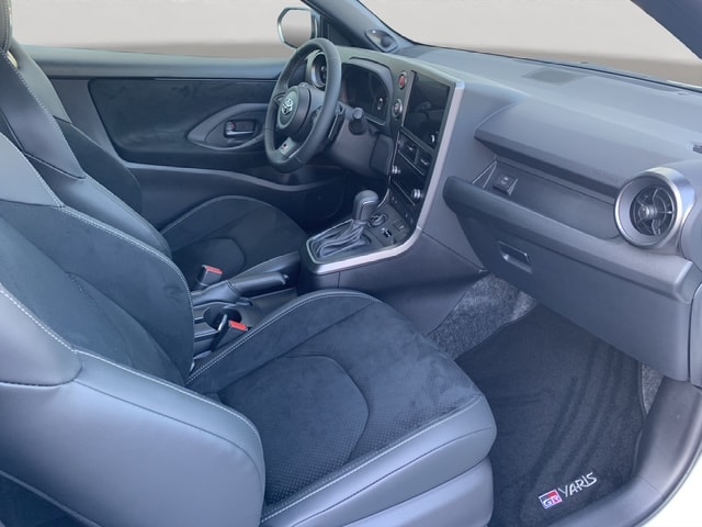 TOYOTA Yaris 1.6 GR Sport A-image-8