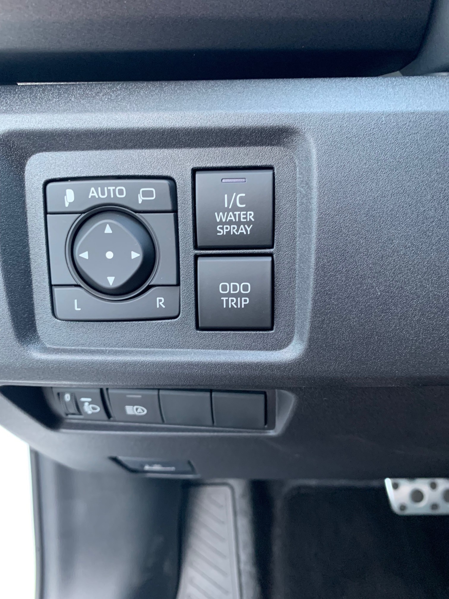 TOYOTA Yaris 1.6 GR Sport A-image-11