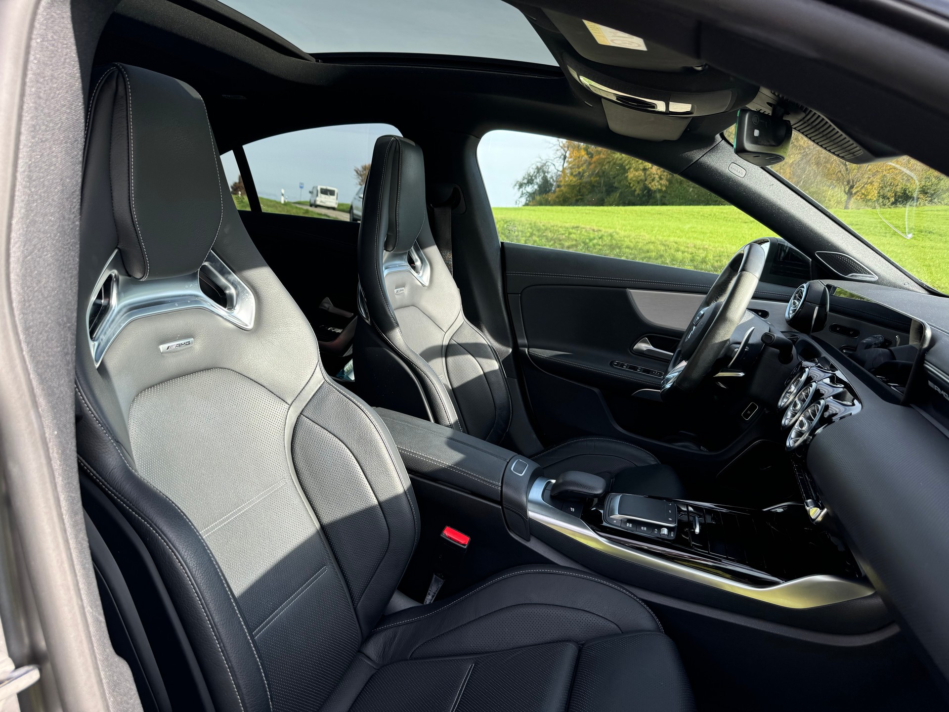 MERCEDES-BENZ CLA 45 S AMG 4Matic+ 8G-DCT-image-6