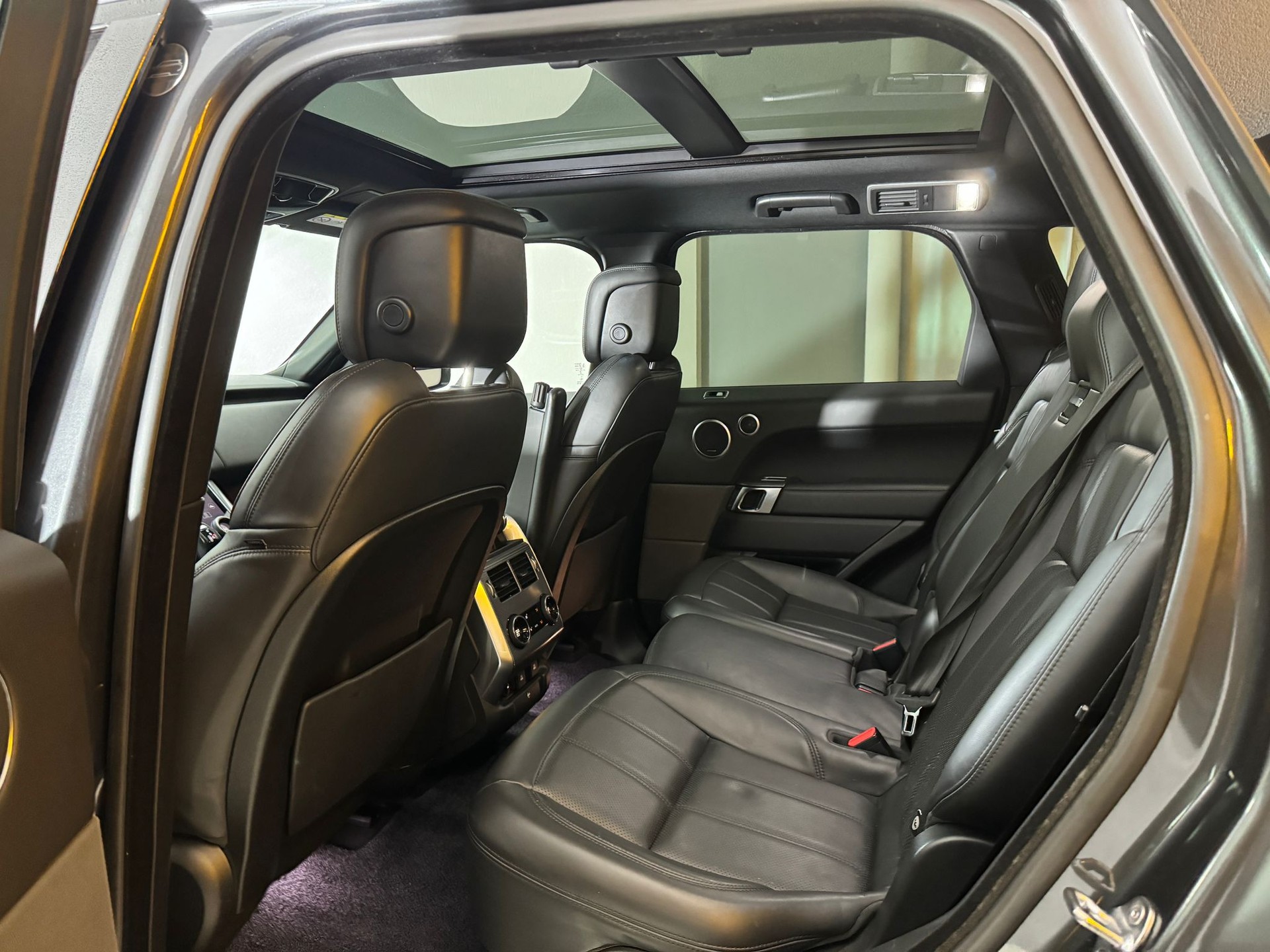 LAND ROVER Range Rover Sport P400e 2.0 I4 PHEV HSE Automatic-image-6