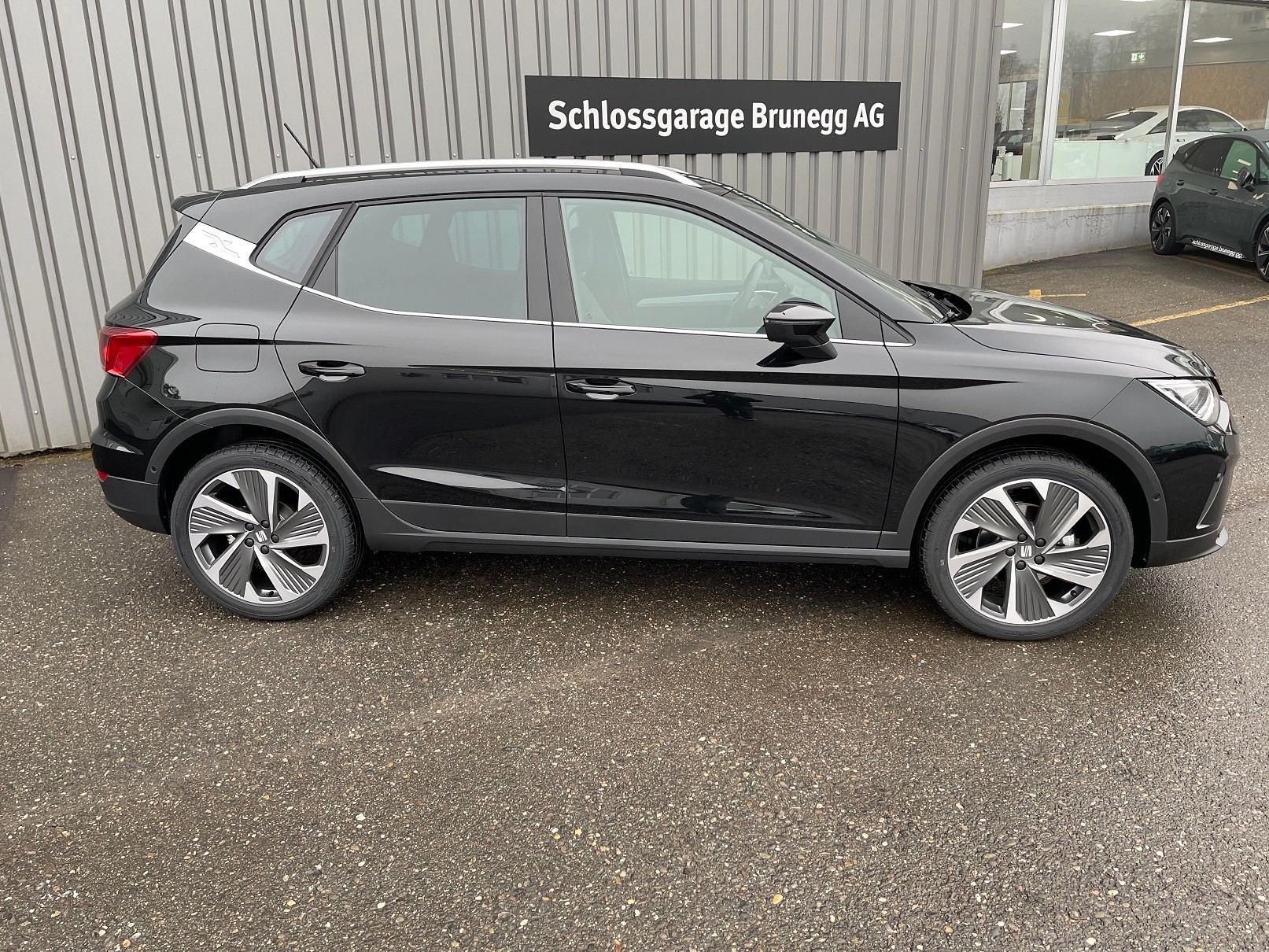 SEAT Arona 1.5 Eco TSI Move FR DSG-image-1