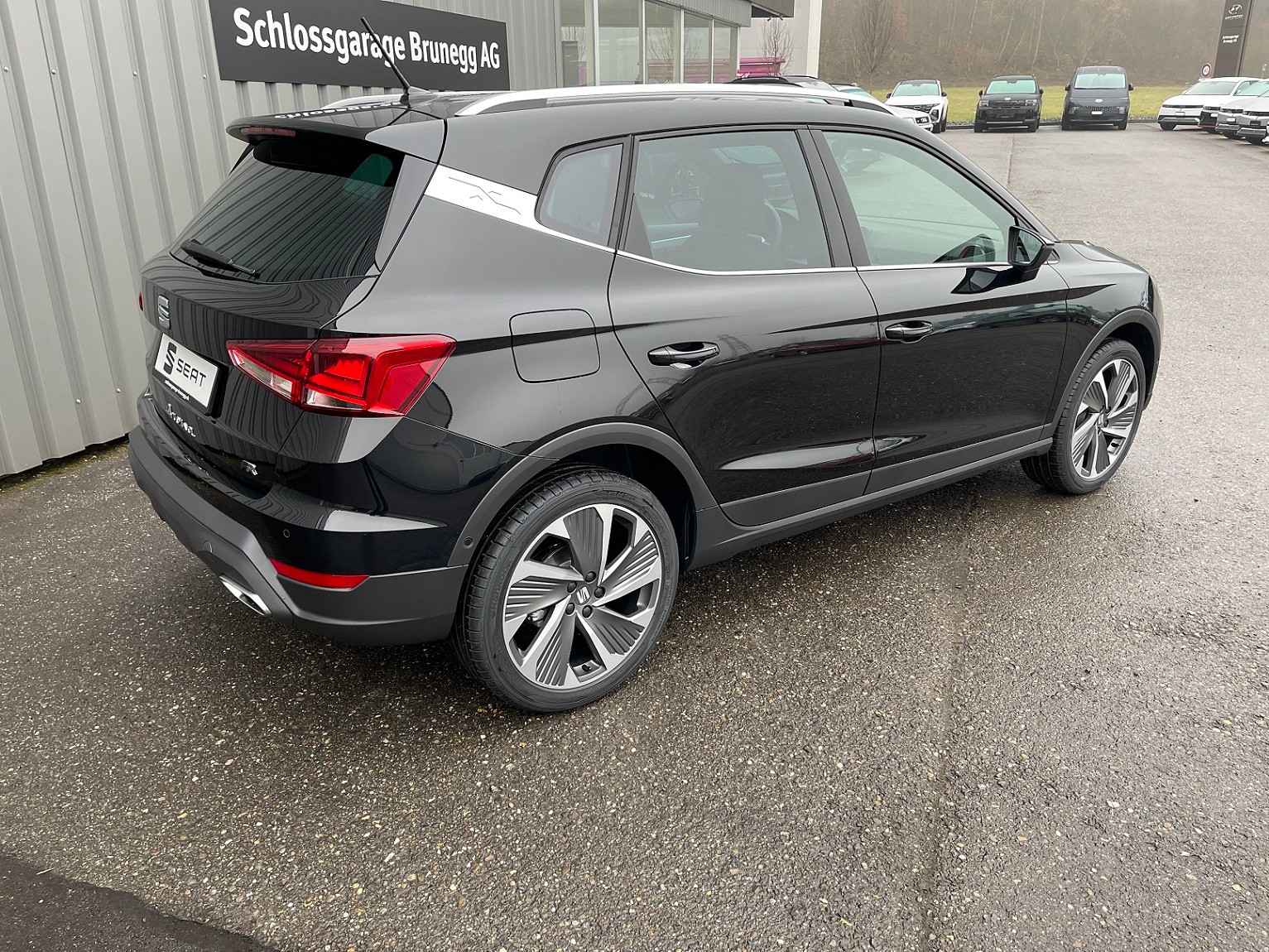 SEAT Arona 1.5 Eco TSI Move FR DSG-image-2