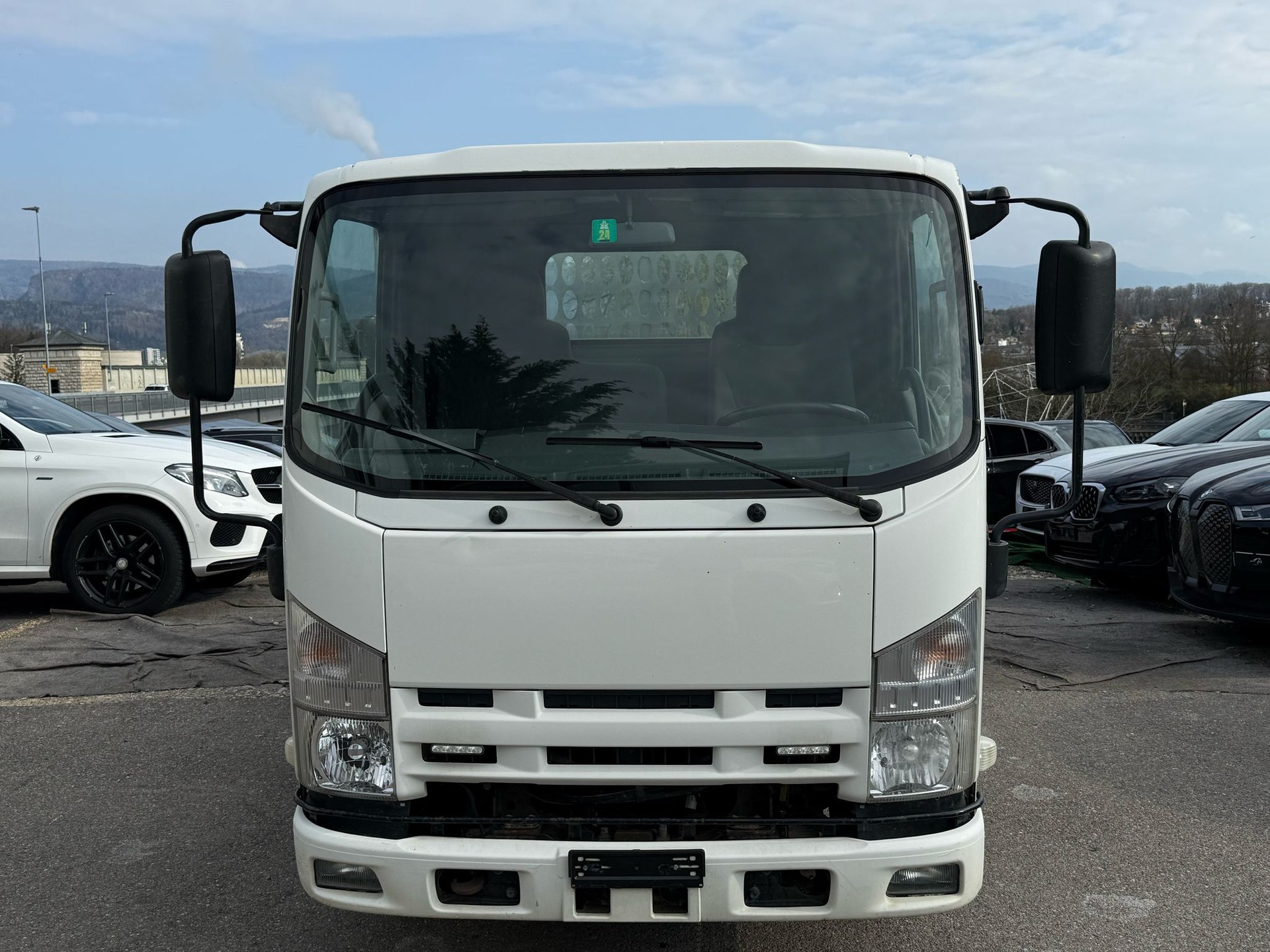 ISUZU NLS 85A / Pont basculant 4*4-showroom-element-2