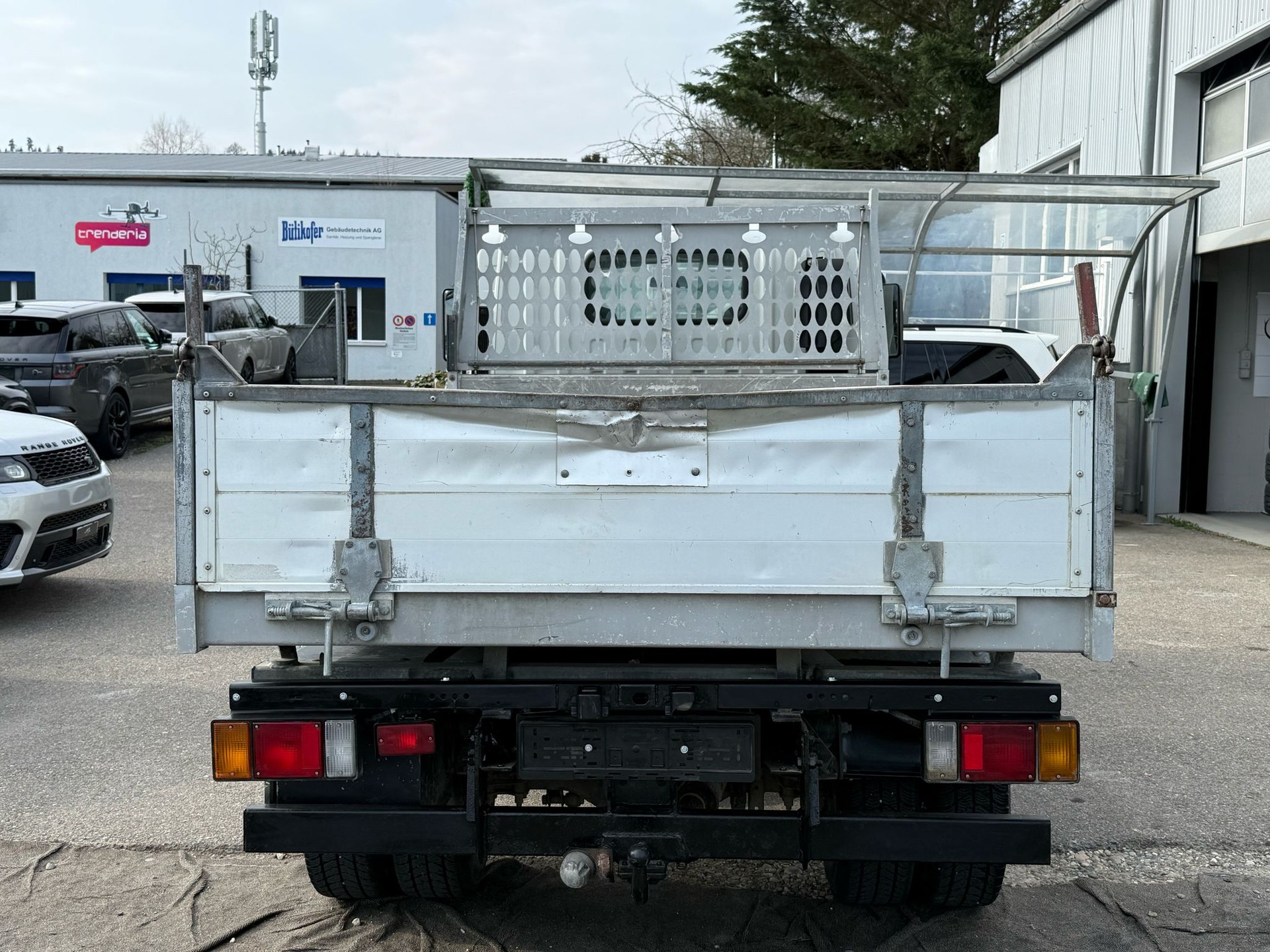 ISUZU NLS 85A / Pont basculant 4*4-image-5