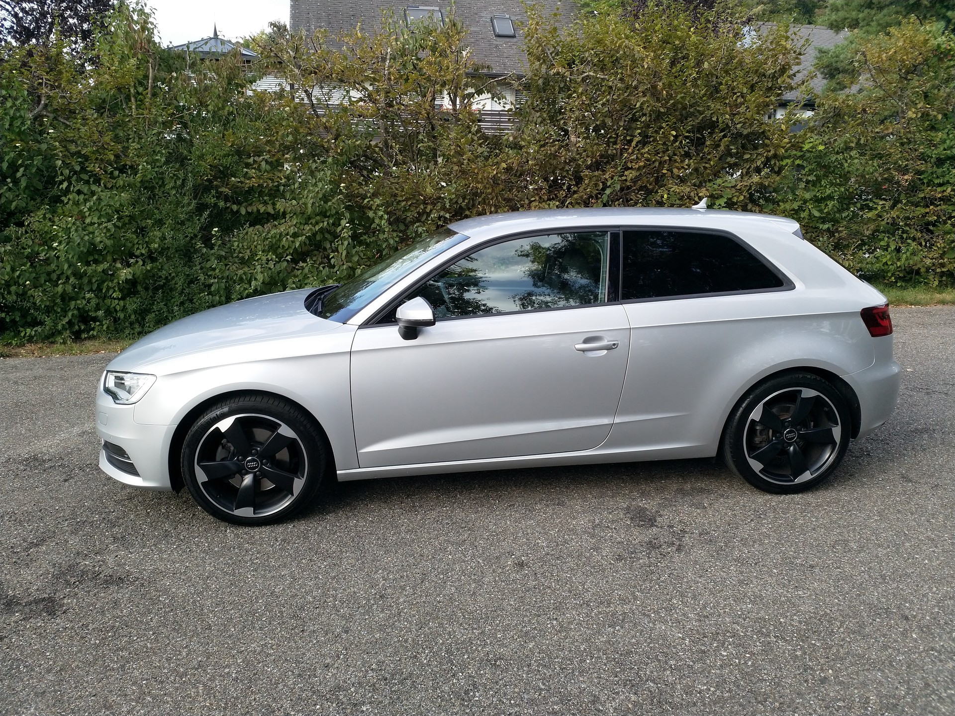 AUDI A3 1.8 TFSI Ambition S-tronic-image-1