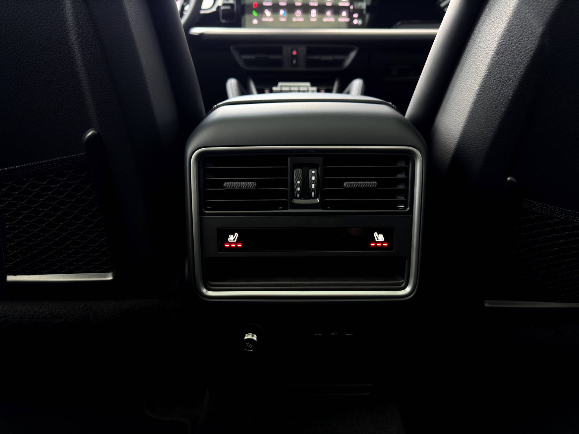 PORSCHE Cayenne S-image-12