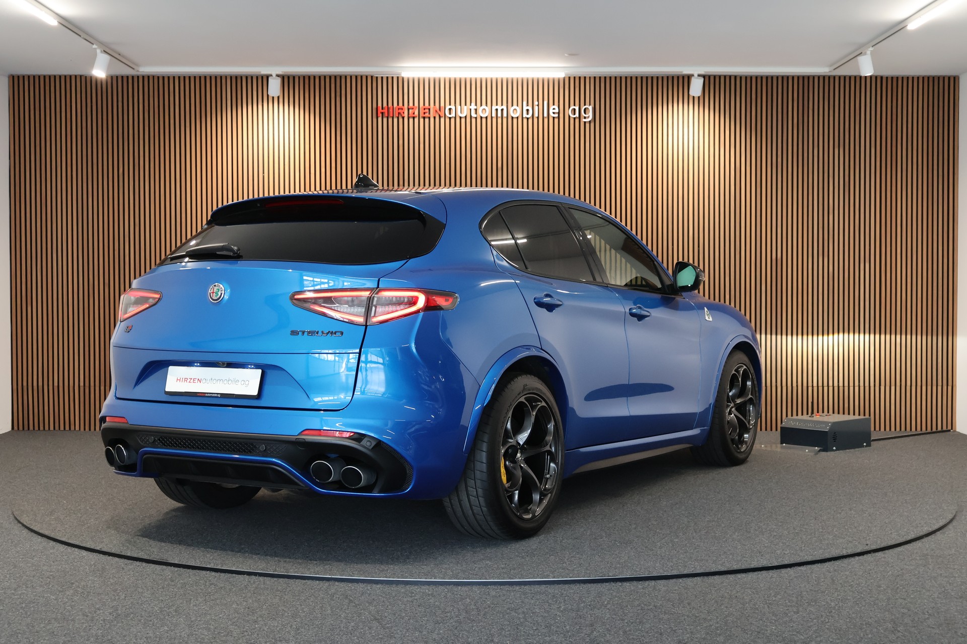 ALFA ROMEO Stelvio 2.9 V6 Quadrifoglio Q4 Automatic-image-4