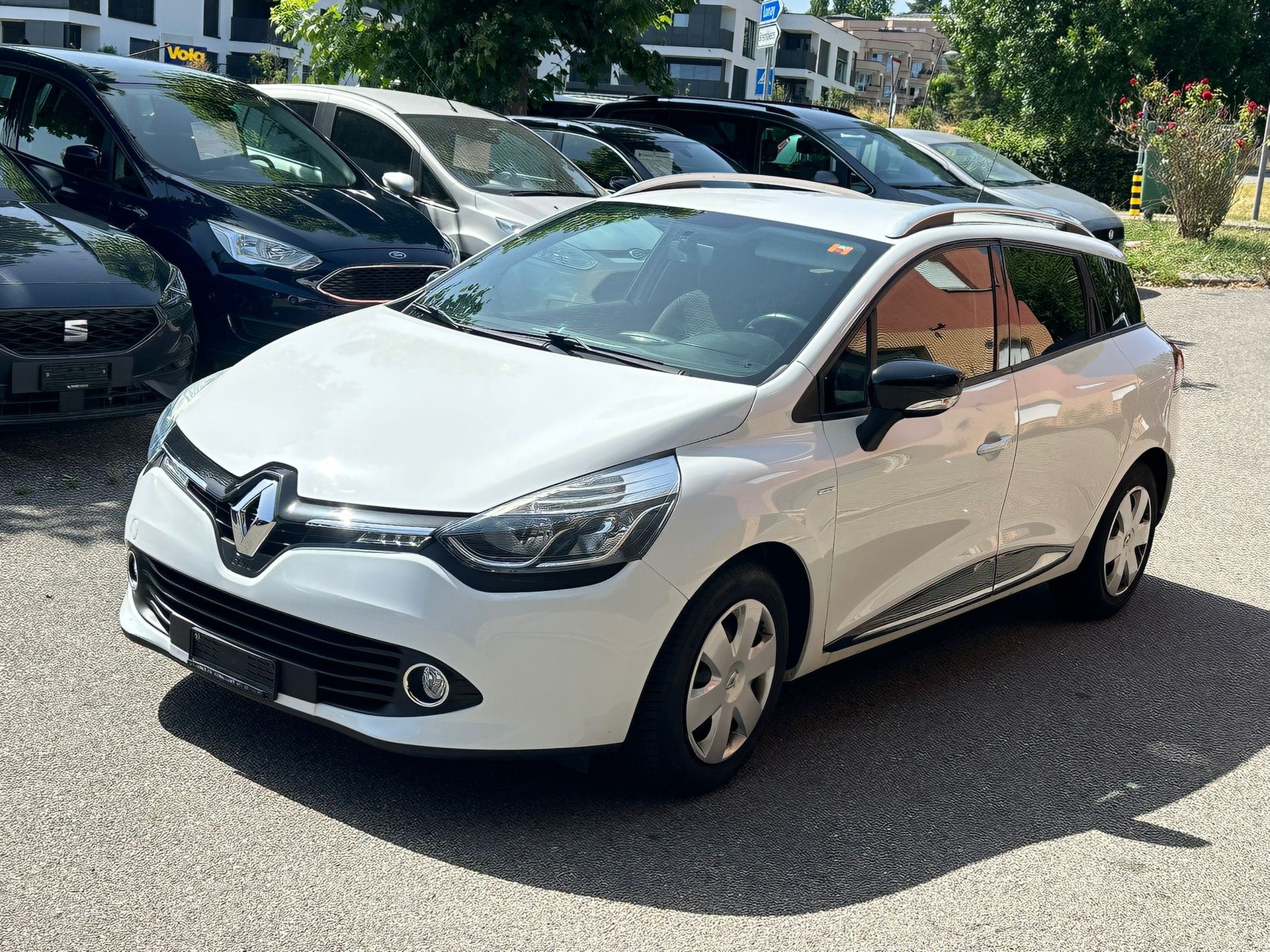 RENAULT Clio Grandtour 0.9 12V Limited-image-1