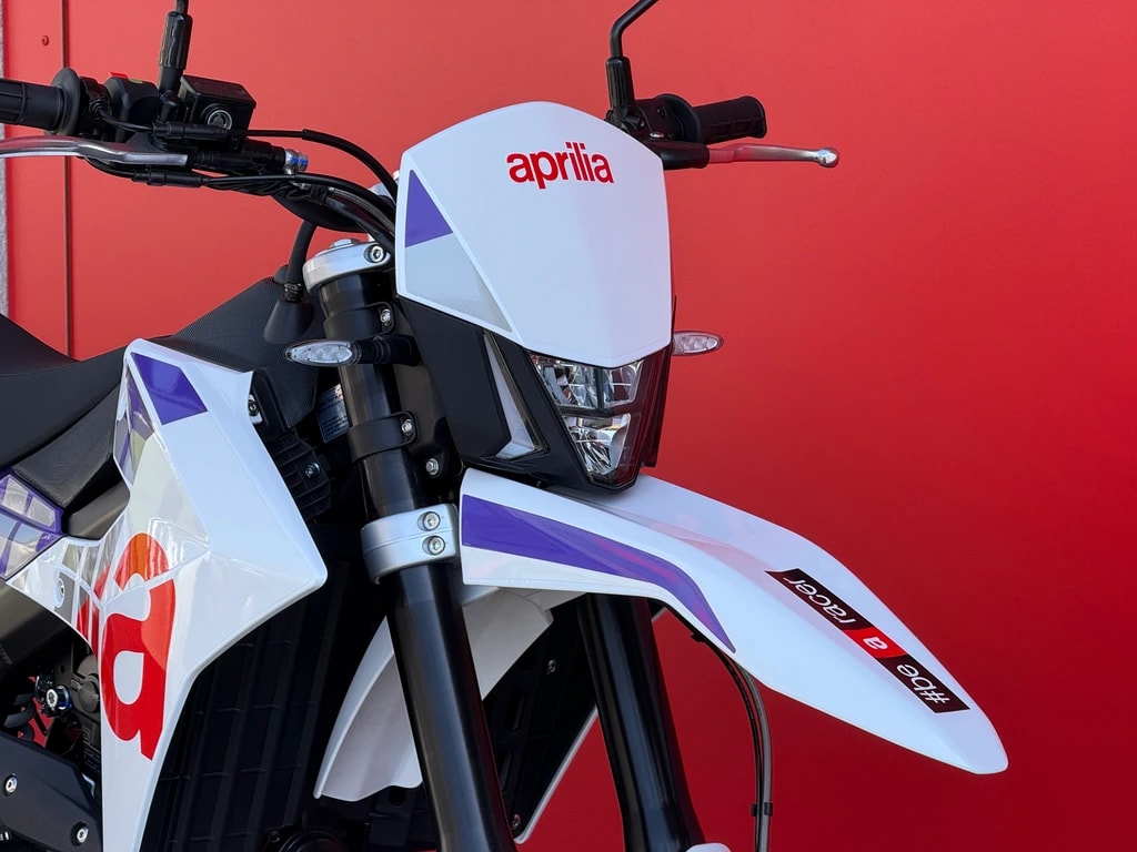 APRILIA SX 125-showroom-element-3