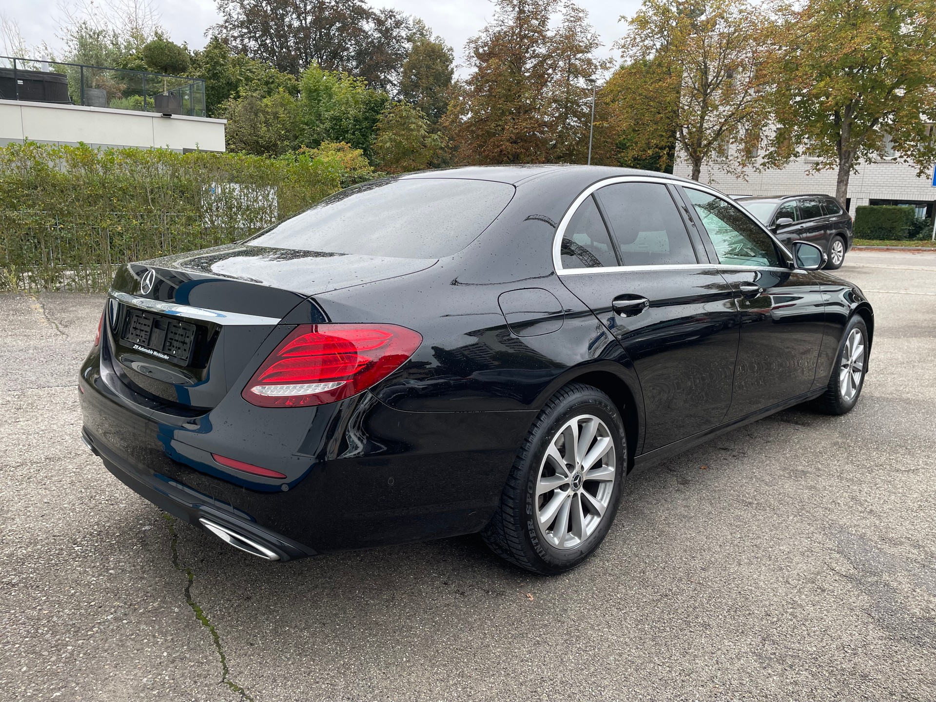 MERCEDES-BENZ E 200 Avantgarde 9G-Tronic-image-3