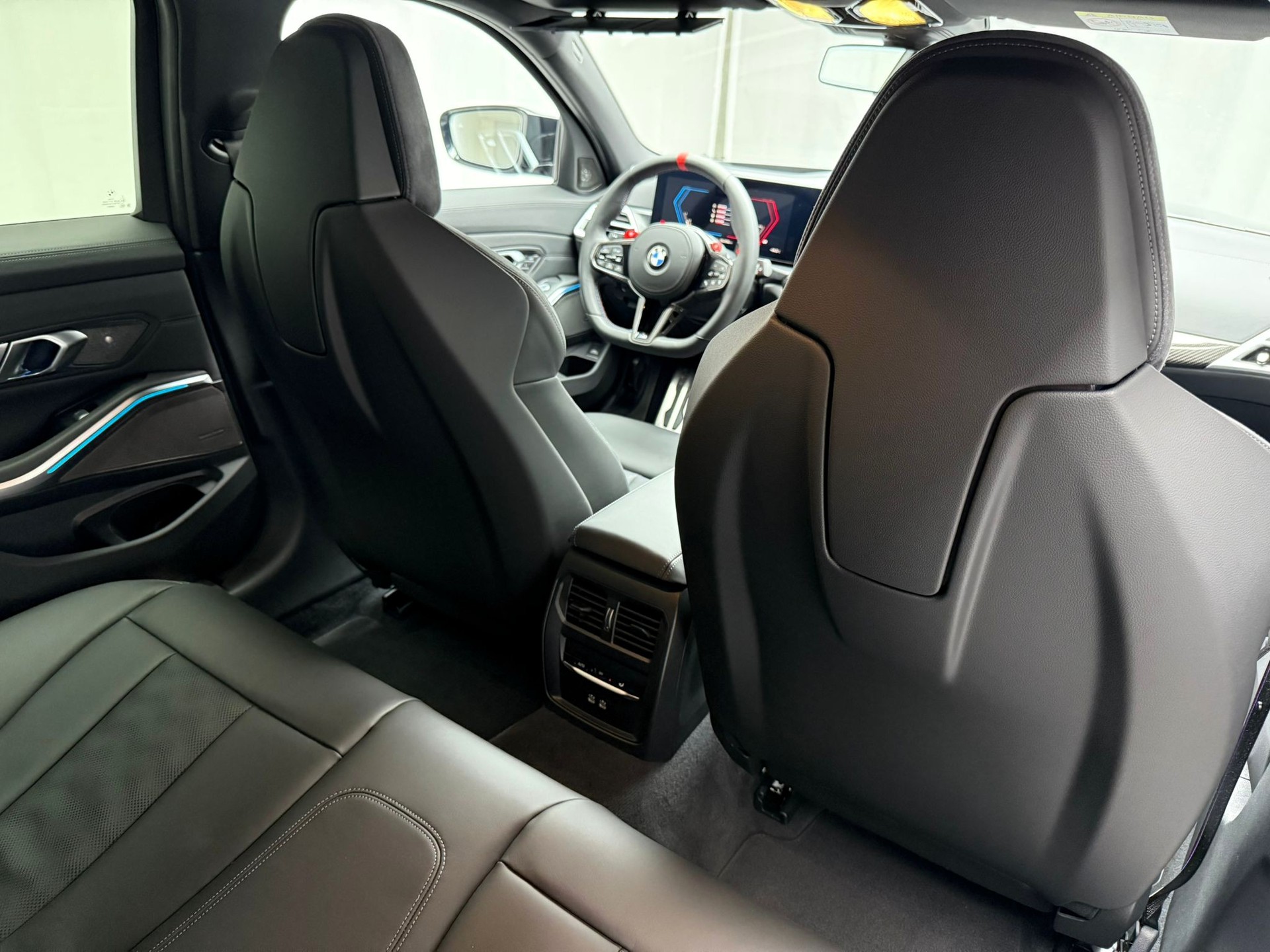 BMW M3 Touring xDrive Competition M-image-18
