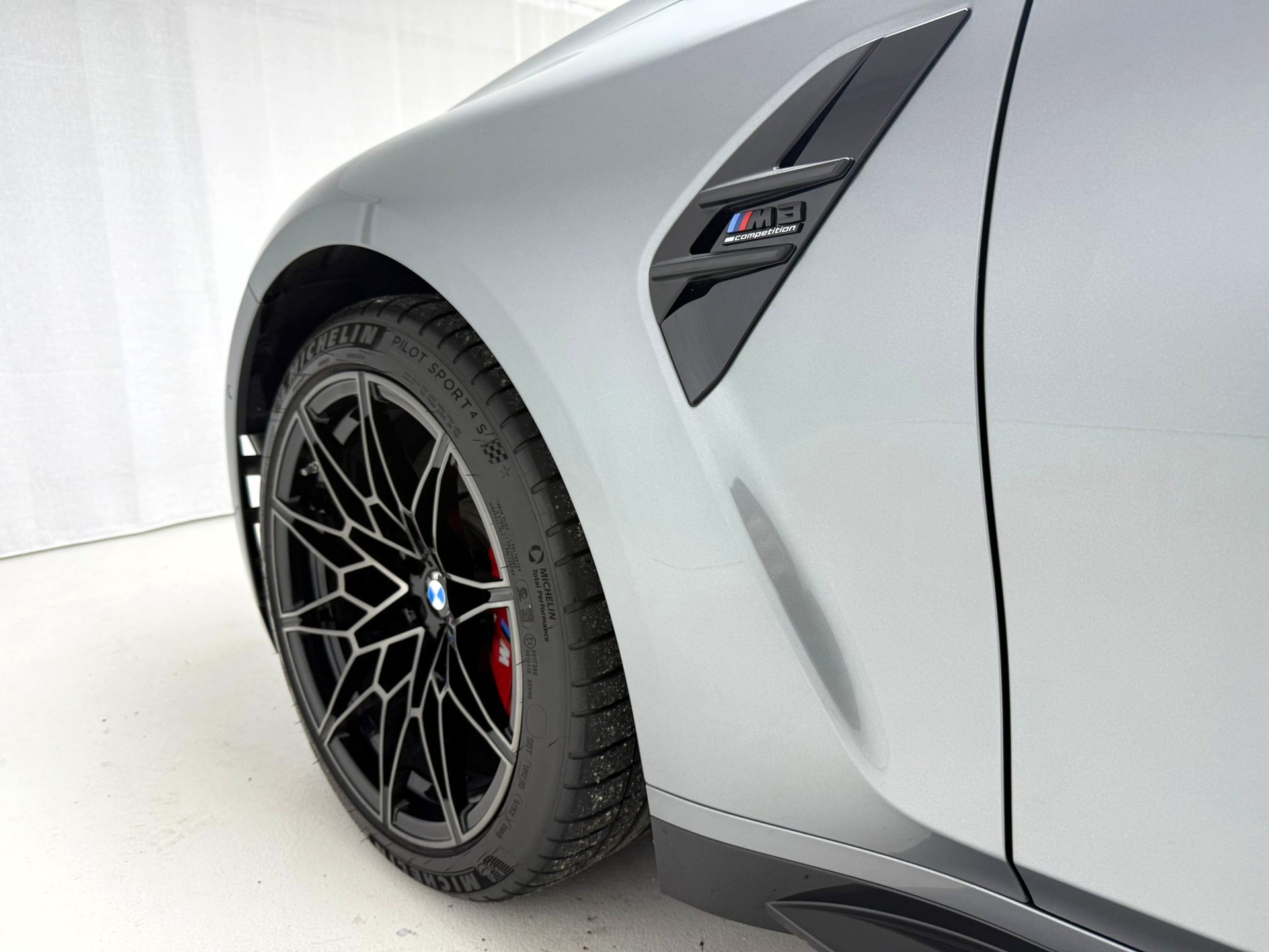 BMW M3 Touring xDrive Competition M-image-19