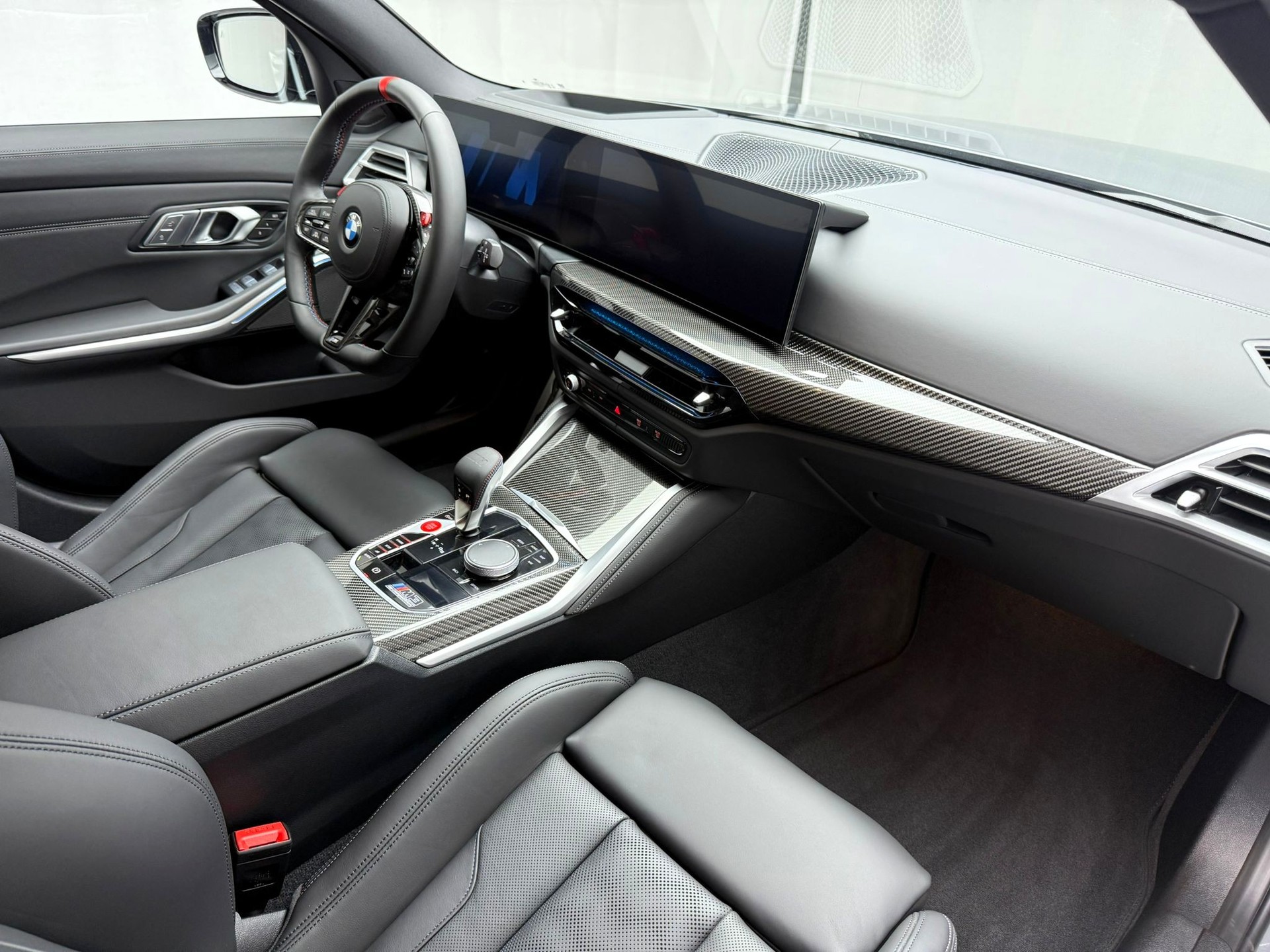 BMW M3 Touring xDrive Competition M-image-10
