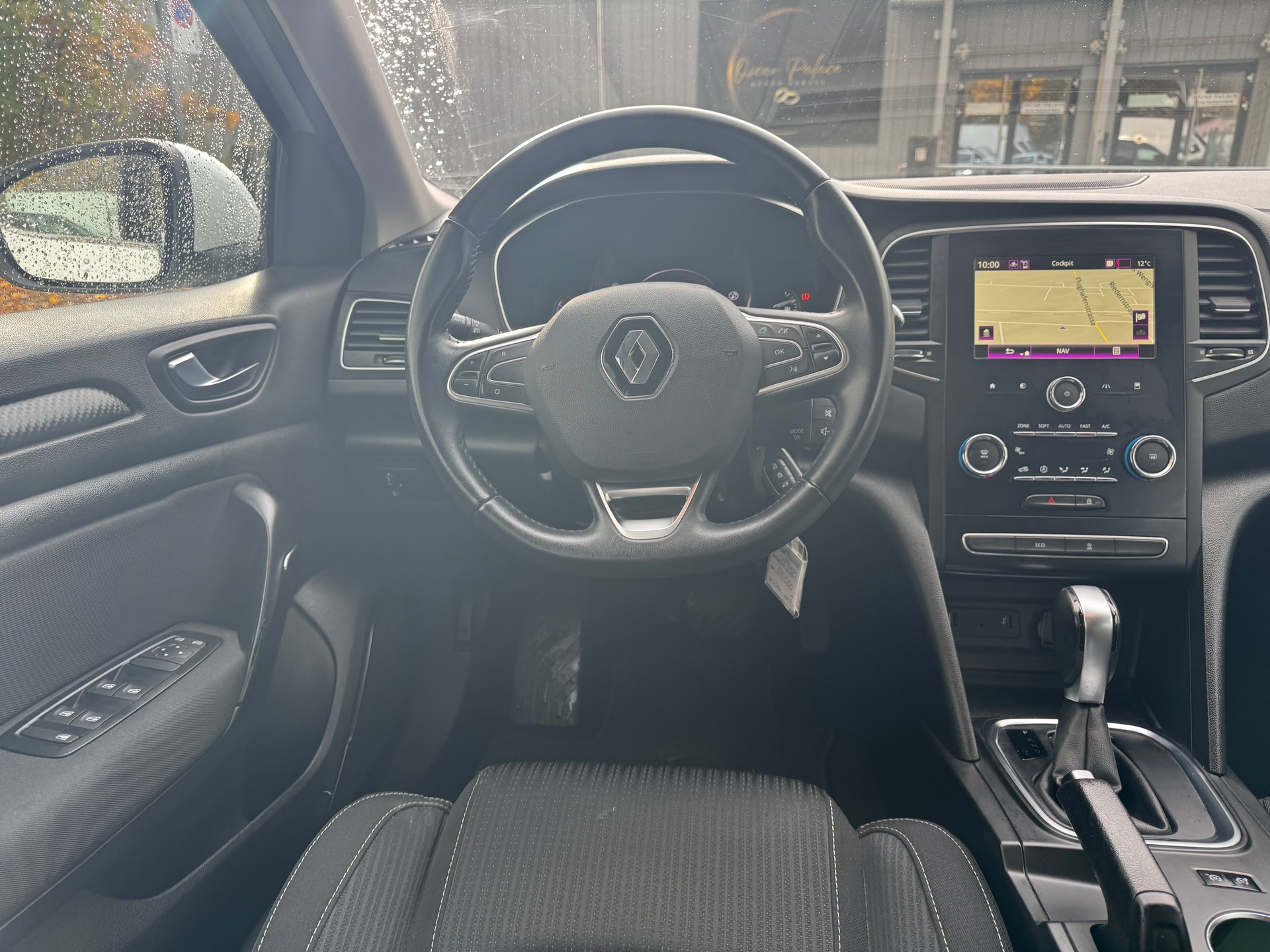 RENAULT Mégane Grandtour 1.5 dCi Business EDC ** Gr.Navi * Klima-auto * Tempomat * PDC H * Ab MFK 02.2025-image-12