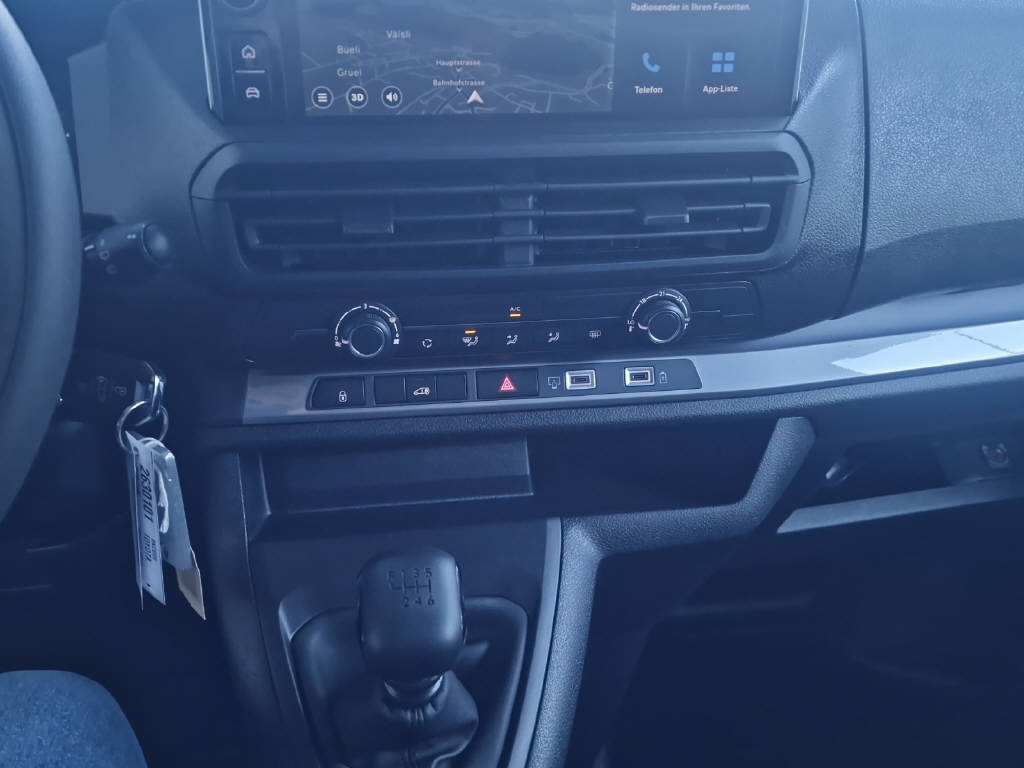 TOYOTA PROACE Van L1 2.0 D Advanced-image-12