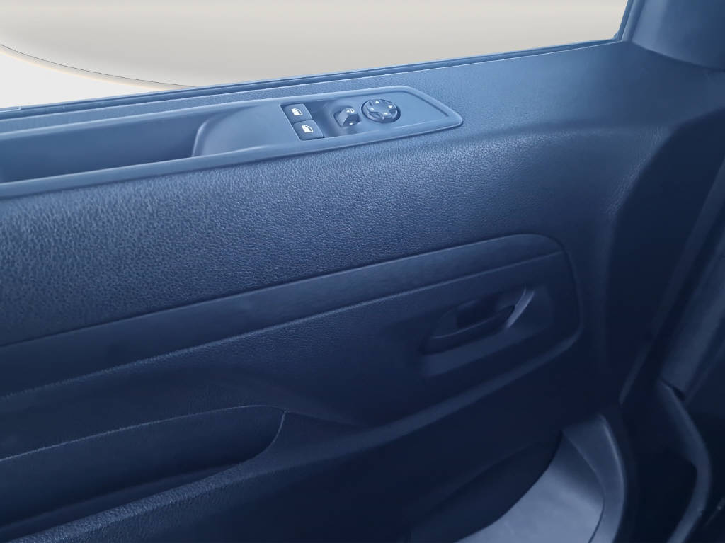 TOYOTA PROACE Van L1 2.0 D Advanced-image-13