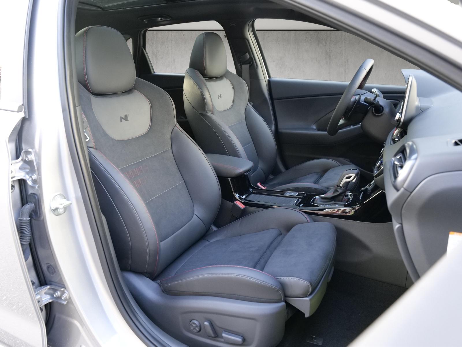 HYUNDAI i30 1.5 T-GDi N-Line-image-14