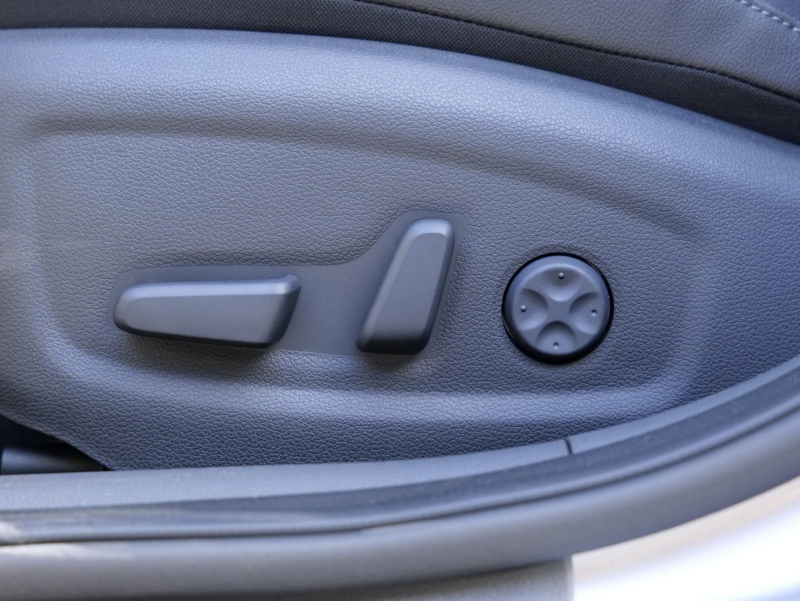 HYUNDAI i30 1.5 T-GDi N-Line-image-19
